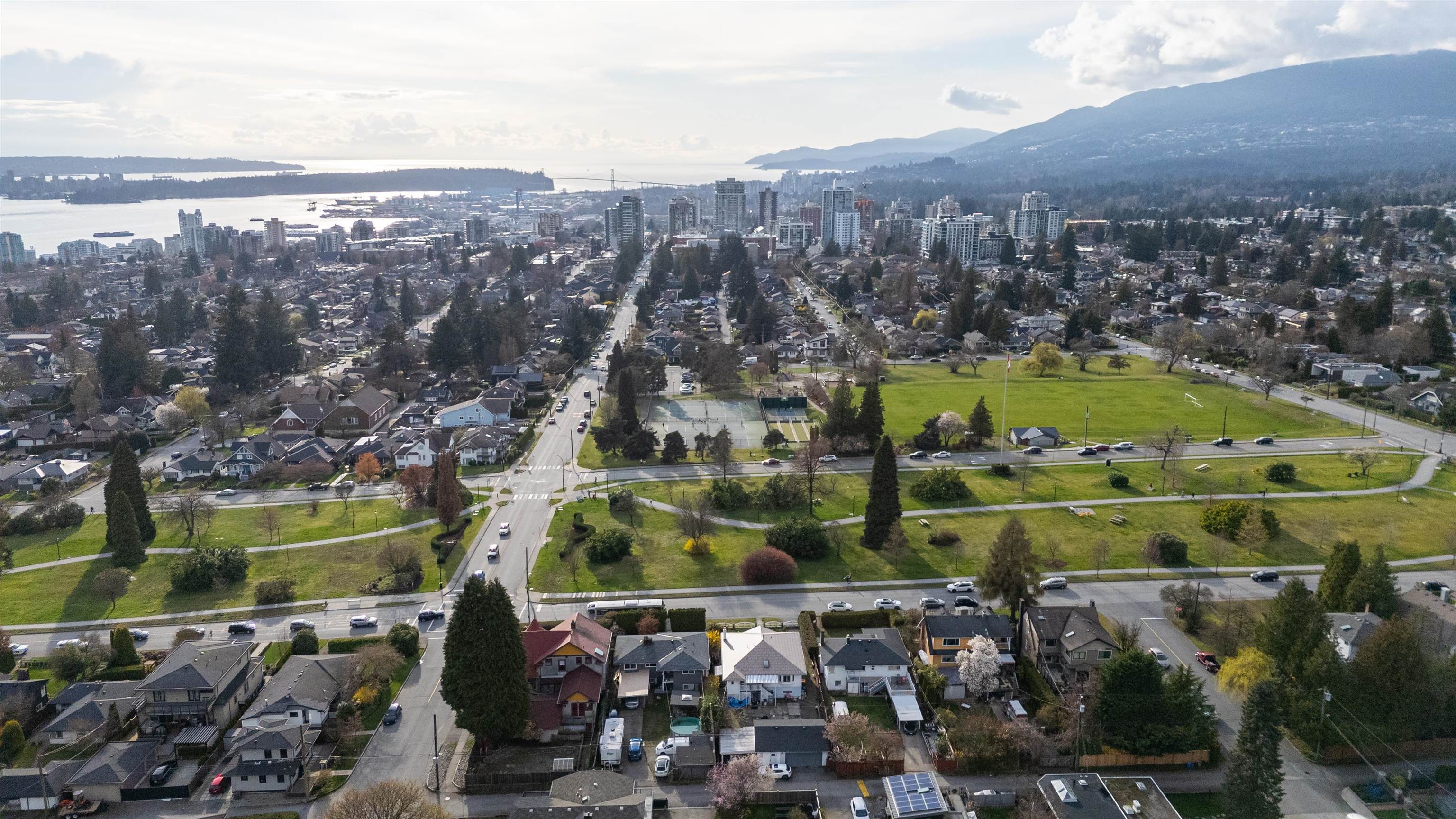 Listing image of 1316 GRAND BOULEVARD