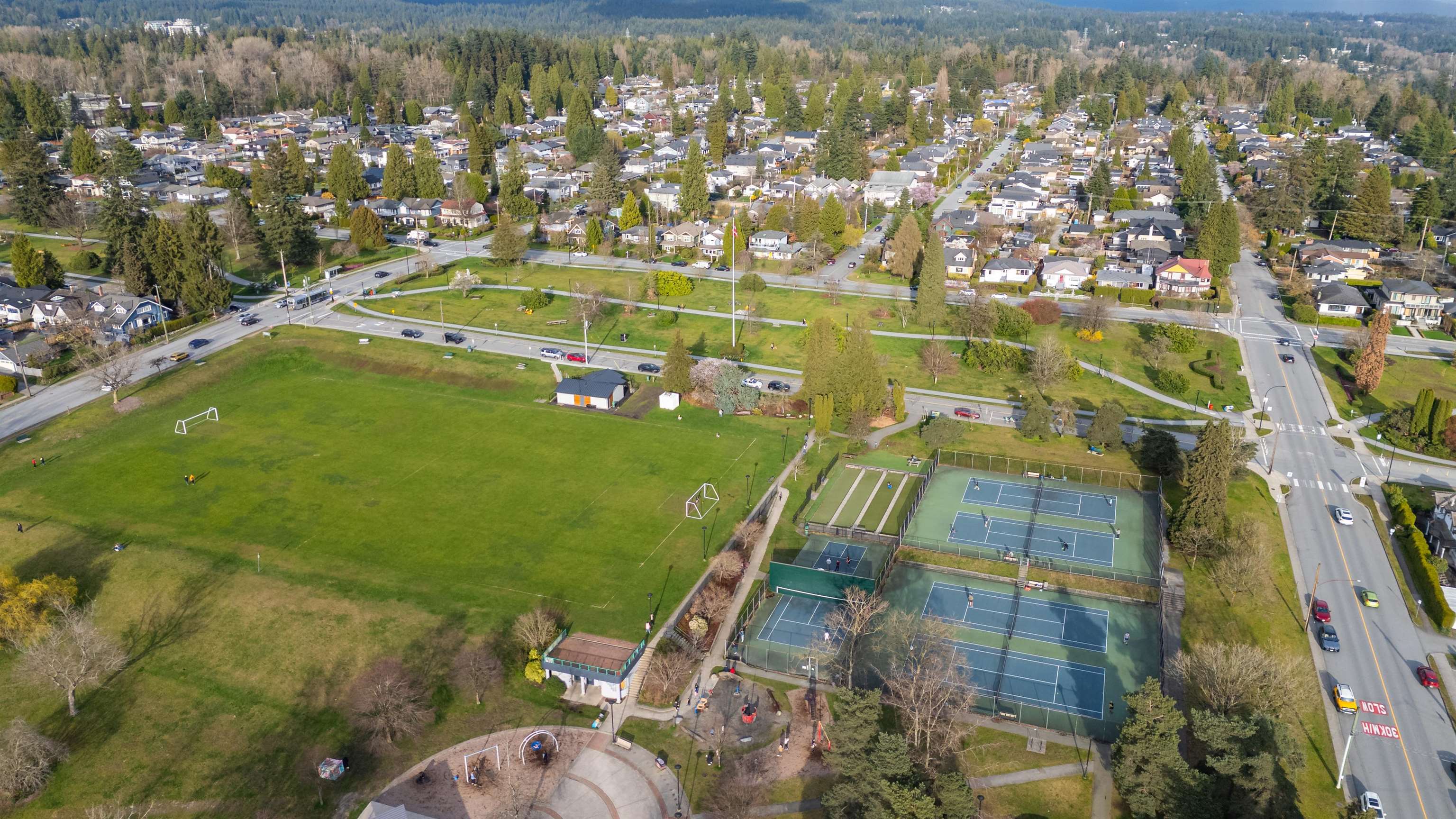 Listing image of 1316 GRAND BOULEVARD