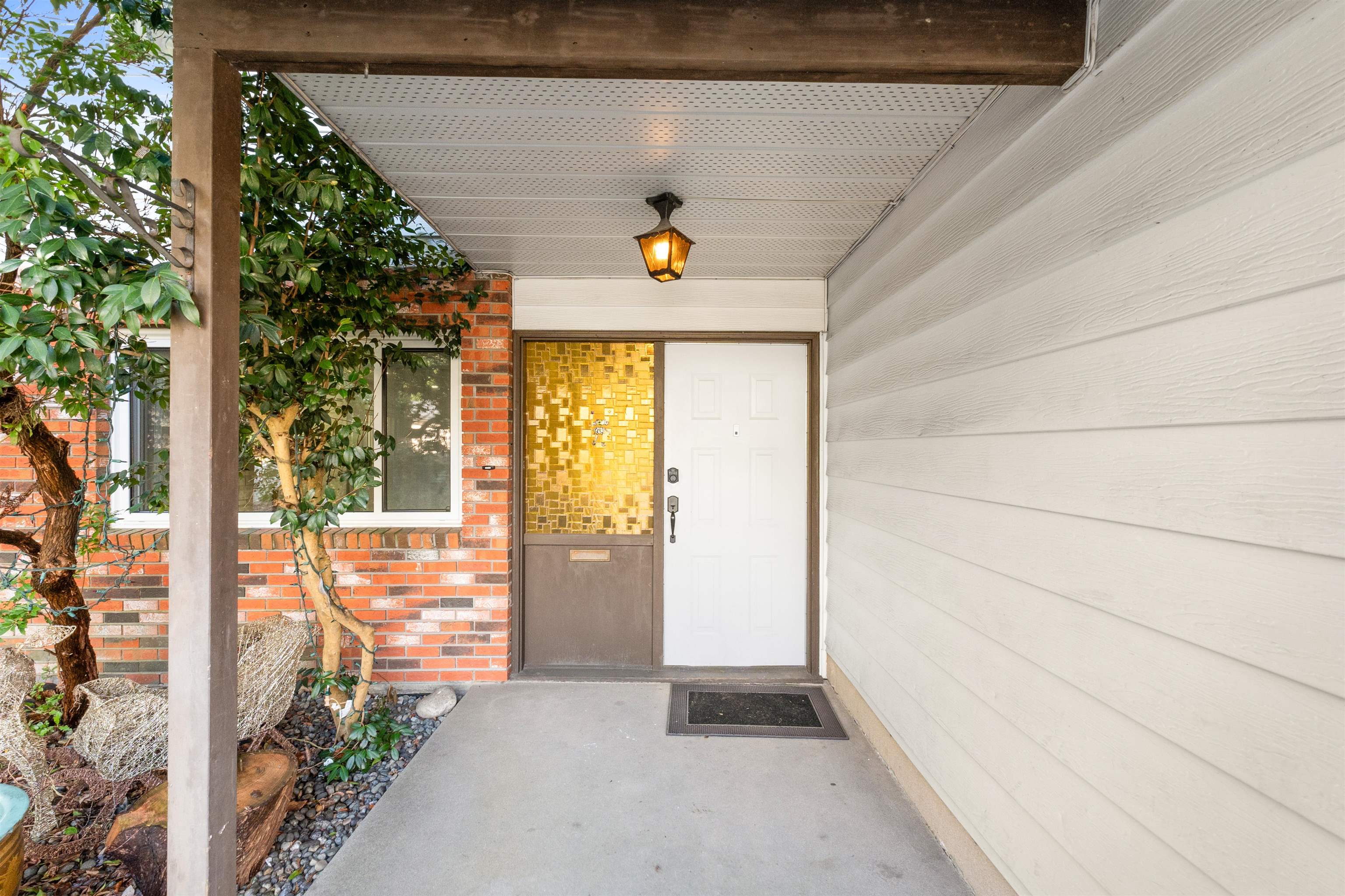 Listing image of 2333 KIRKSTONE ROAD