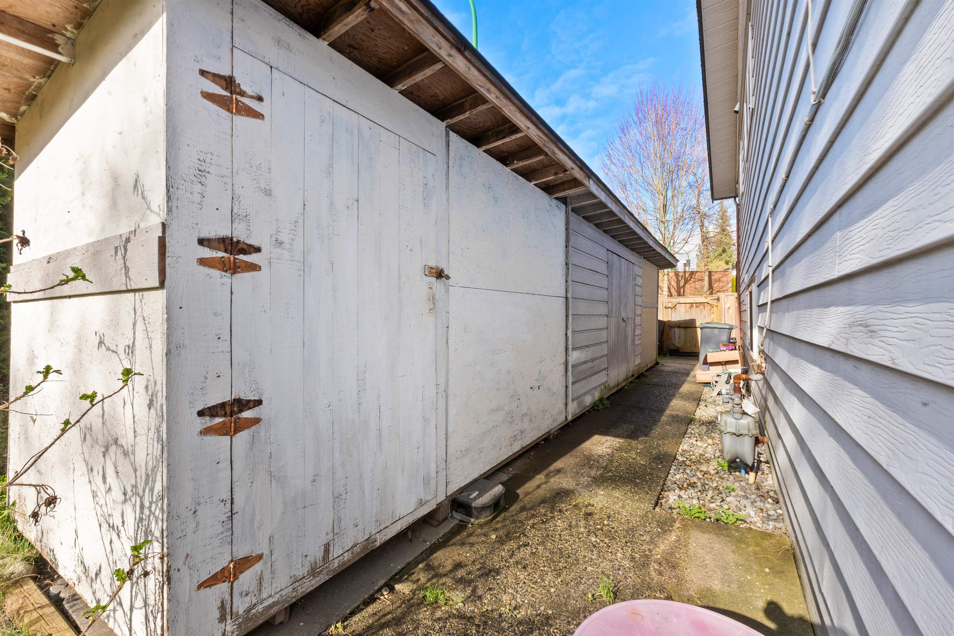 Listing image of 2333 KIRKSTONE ROAD
