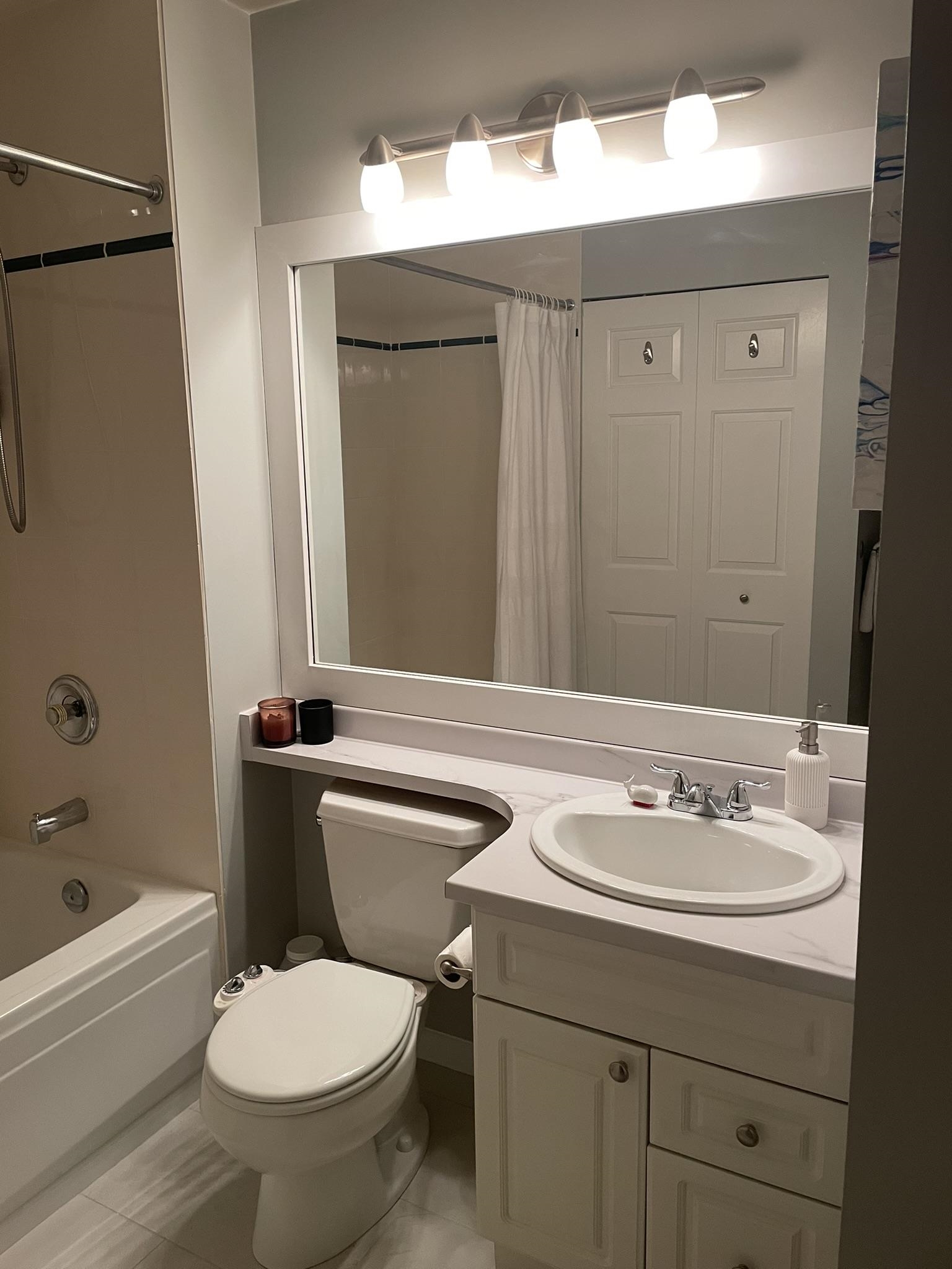 Listing image of 328 3600 WINDCREST DRIVE