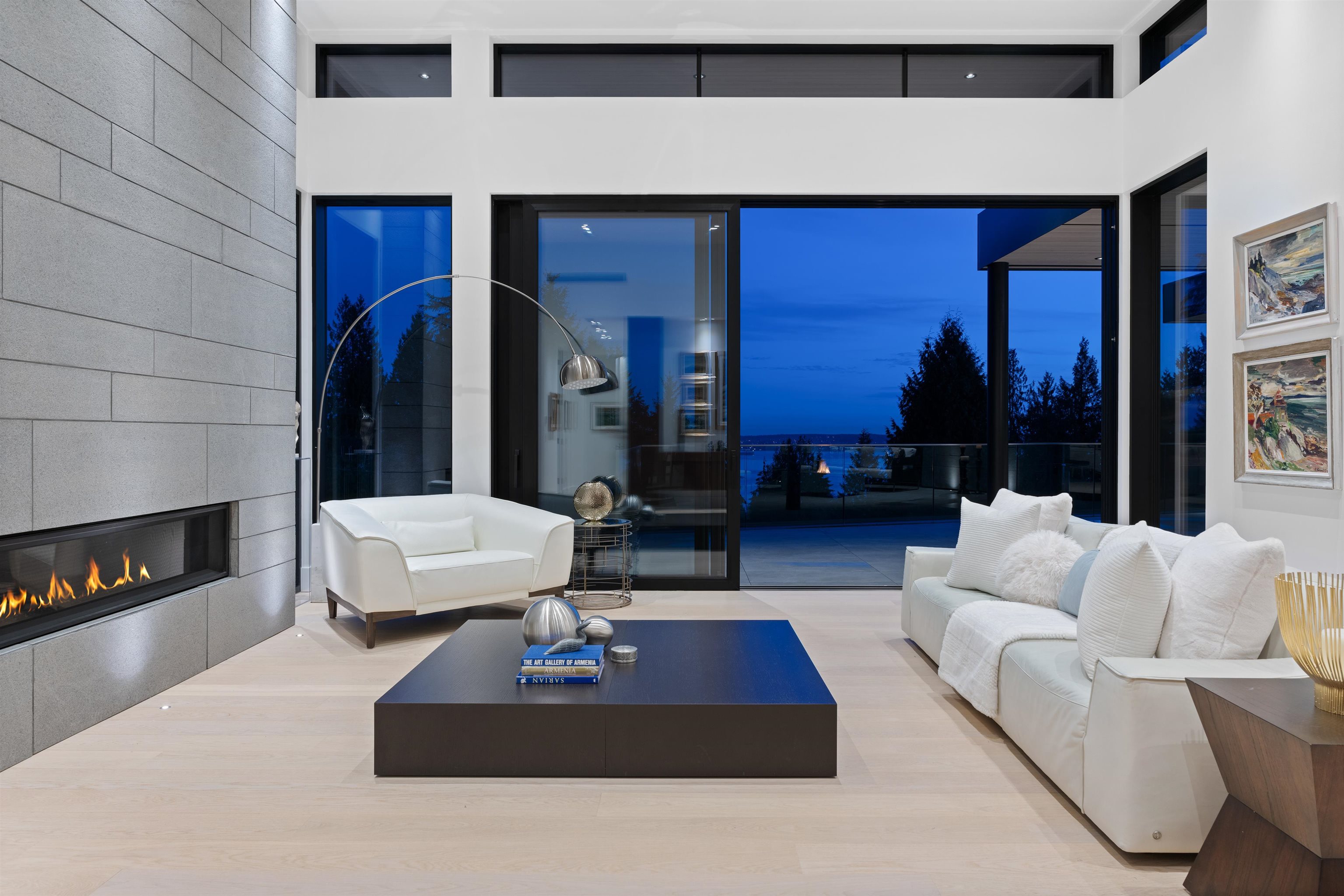 Listing image of 2965 ALTAMONT CRESCENT