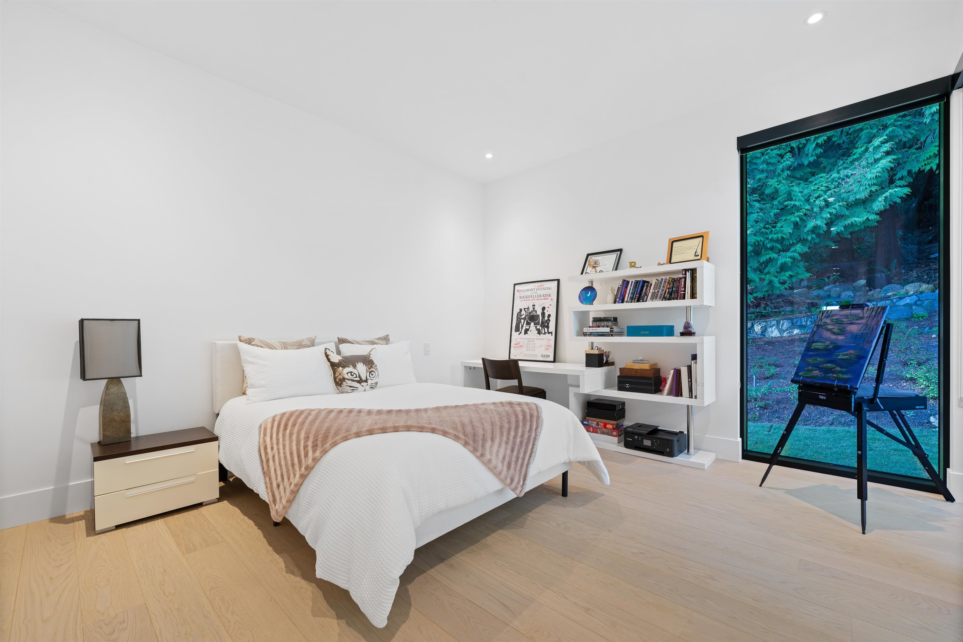 Listing image of 2965 ALTAMONT CRESCENT