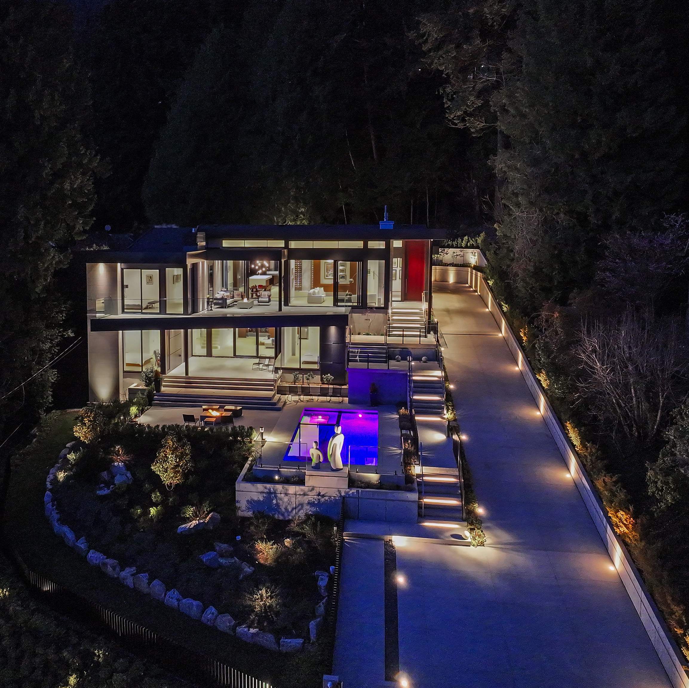 Listing image of 2965 ALTAMONT CRESCENT