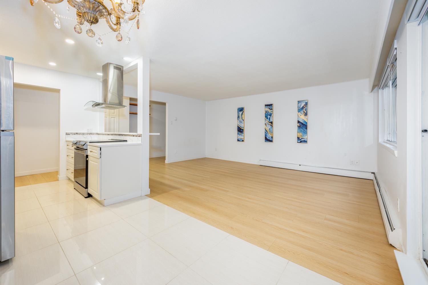 Listing image of 609 555 W 28TH STREET