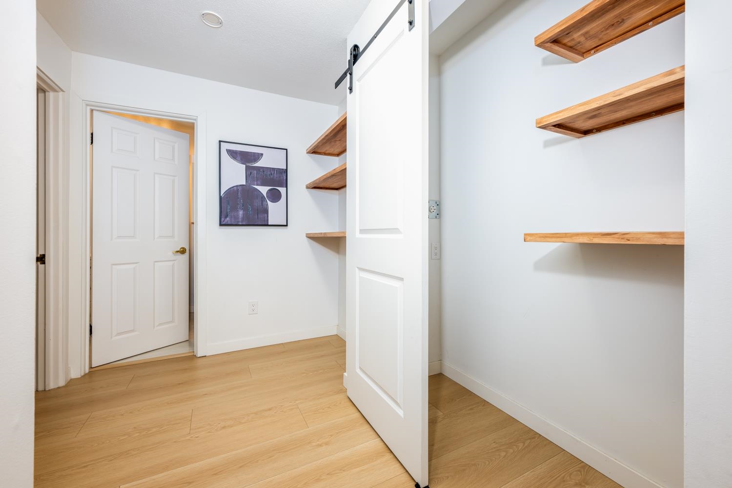 Listing image of 609 555 W 28TH STREET