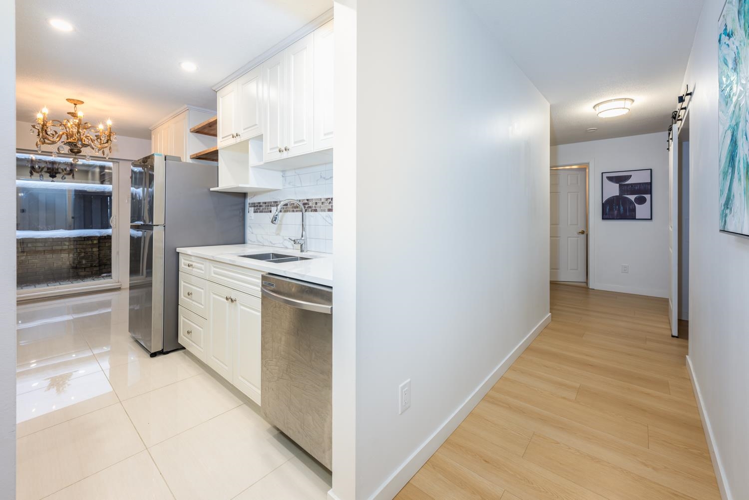 Listing image of 609 555 W 28TH STREET