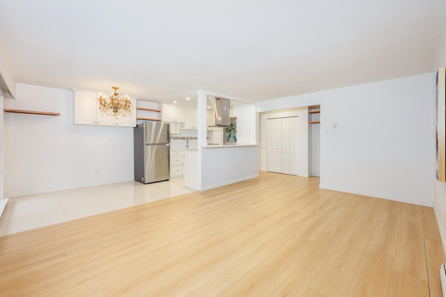 Listing image of 609 555 W 28TH STREET