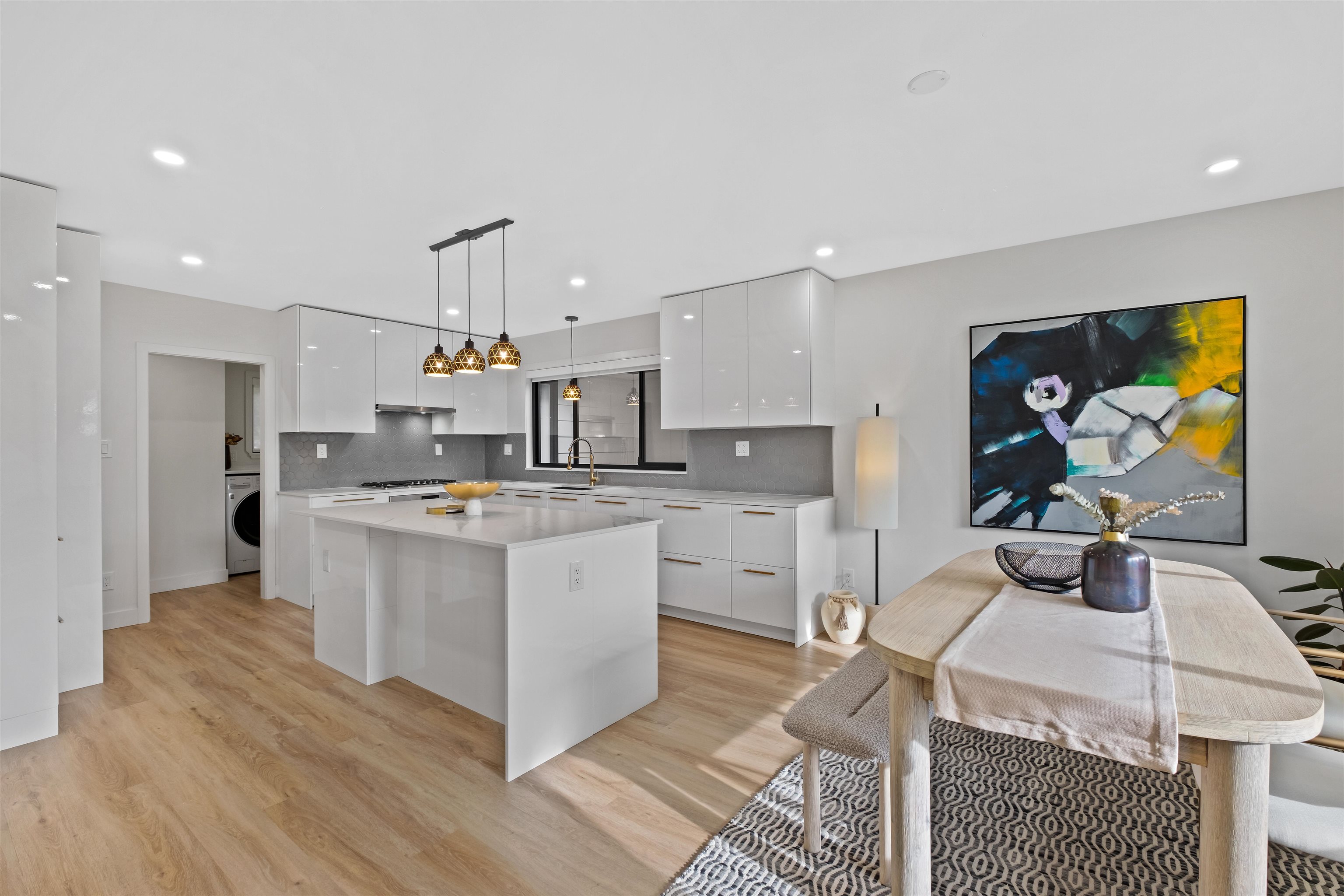 Listing image of 4040 RUBY AVENUE