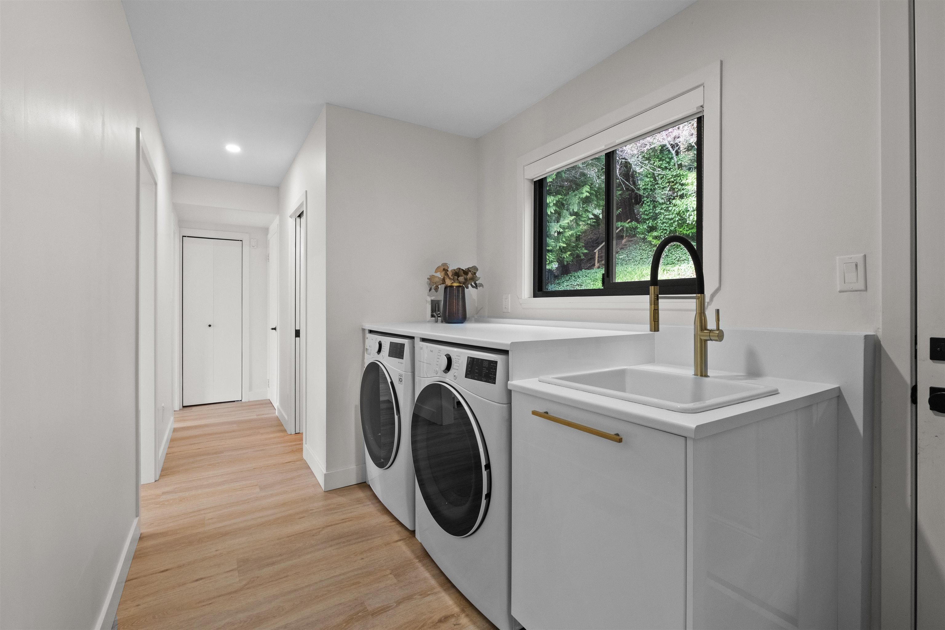 Listing image of 4040 RUBY AVENUE