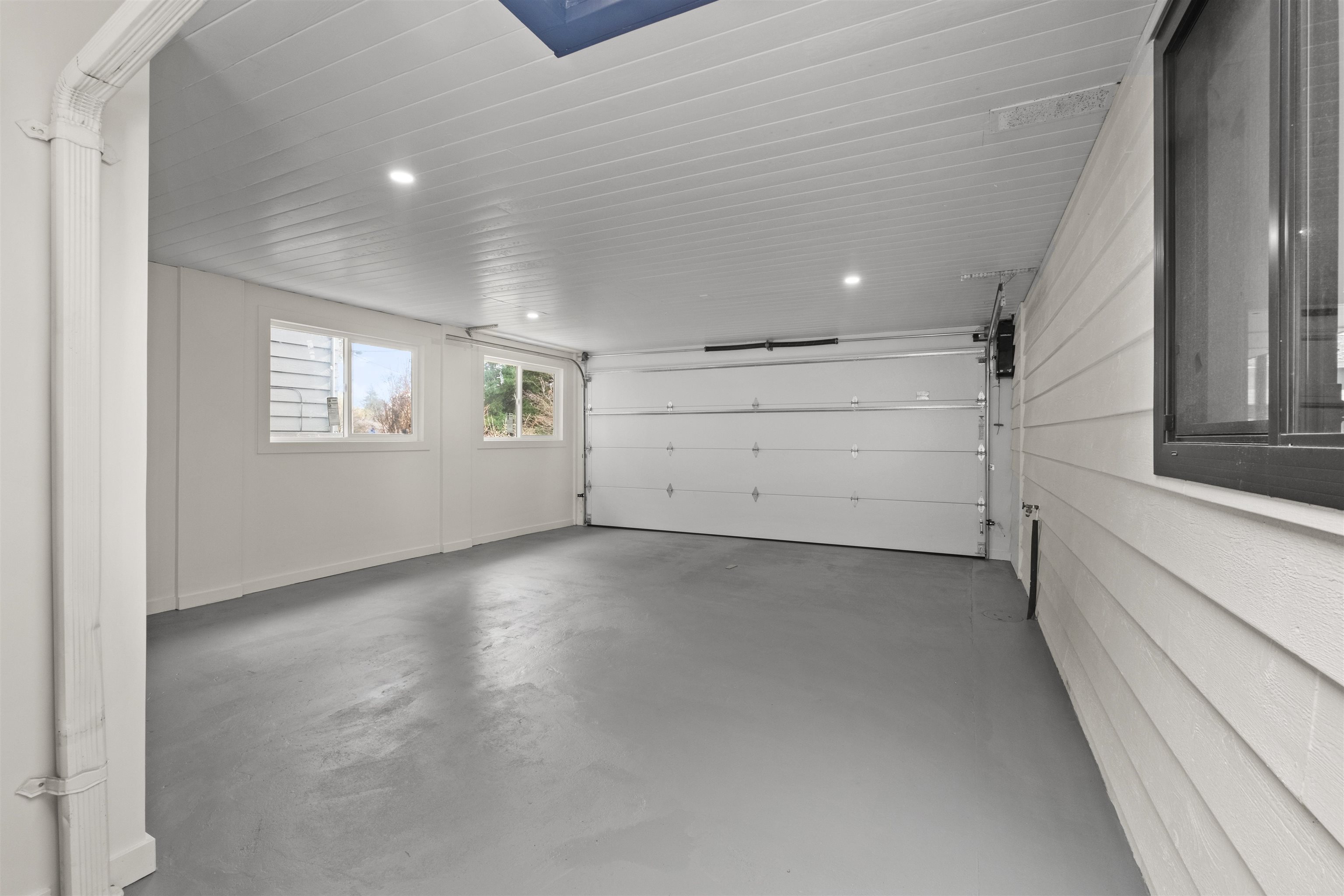 Listing image of 4040 RUBY AVENUE