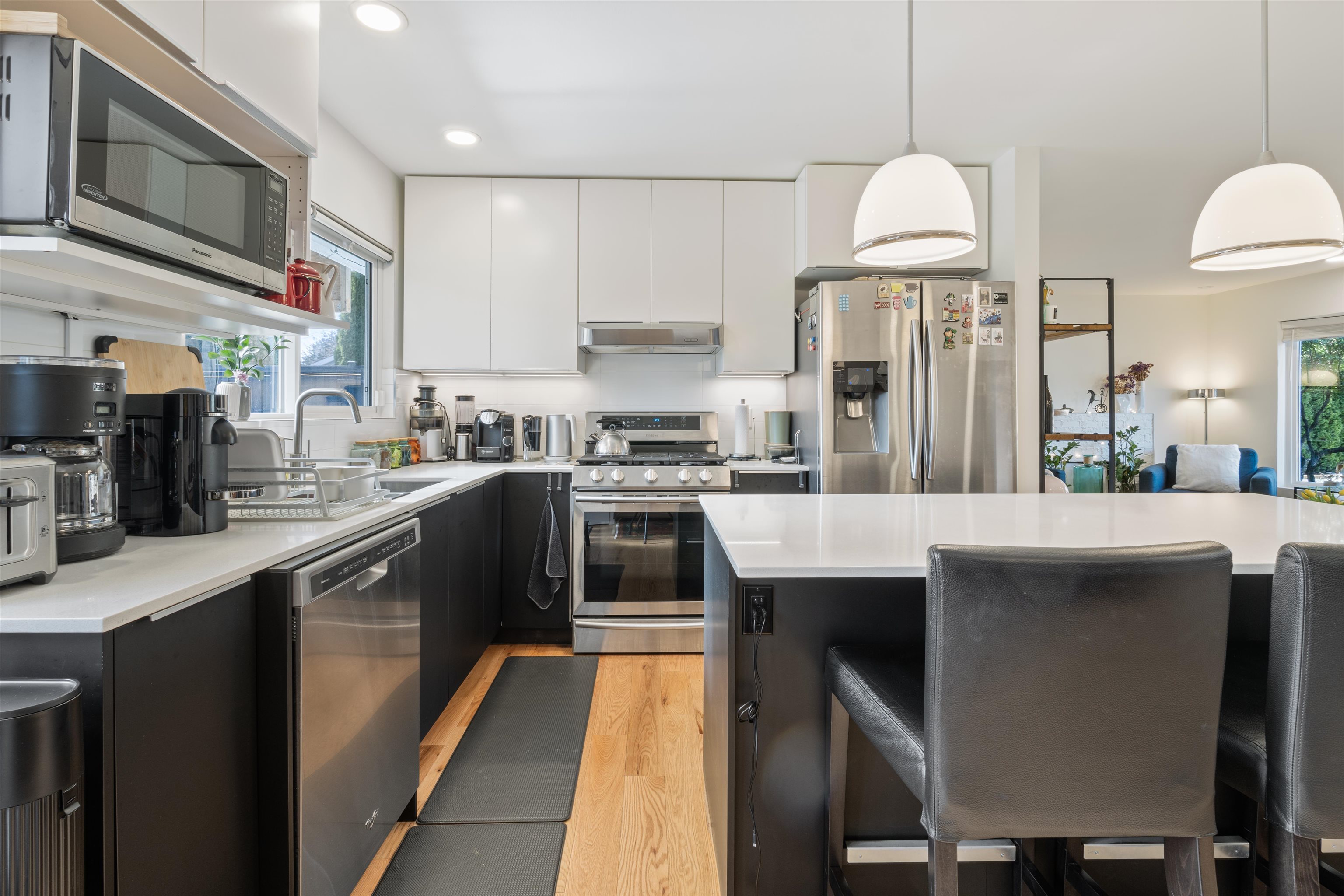 Listing image of 1287 W 15TH STREET