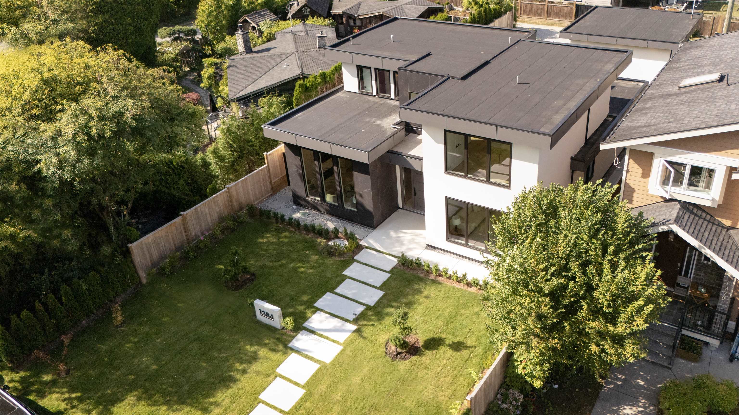 Listing image of 1384 HOPE ROAD