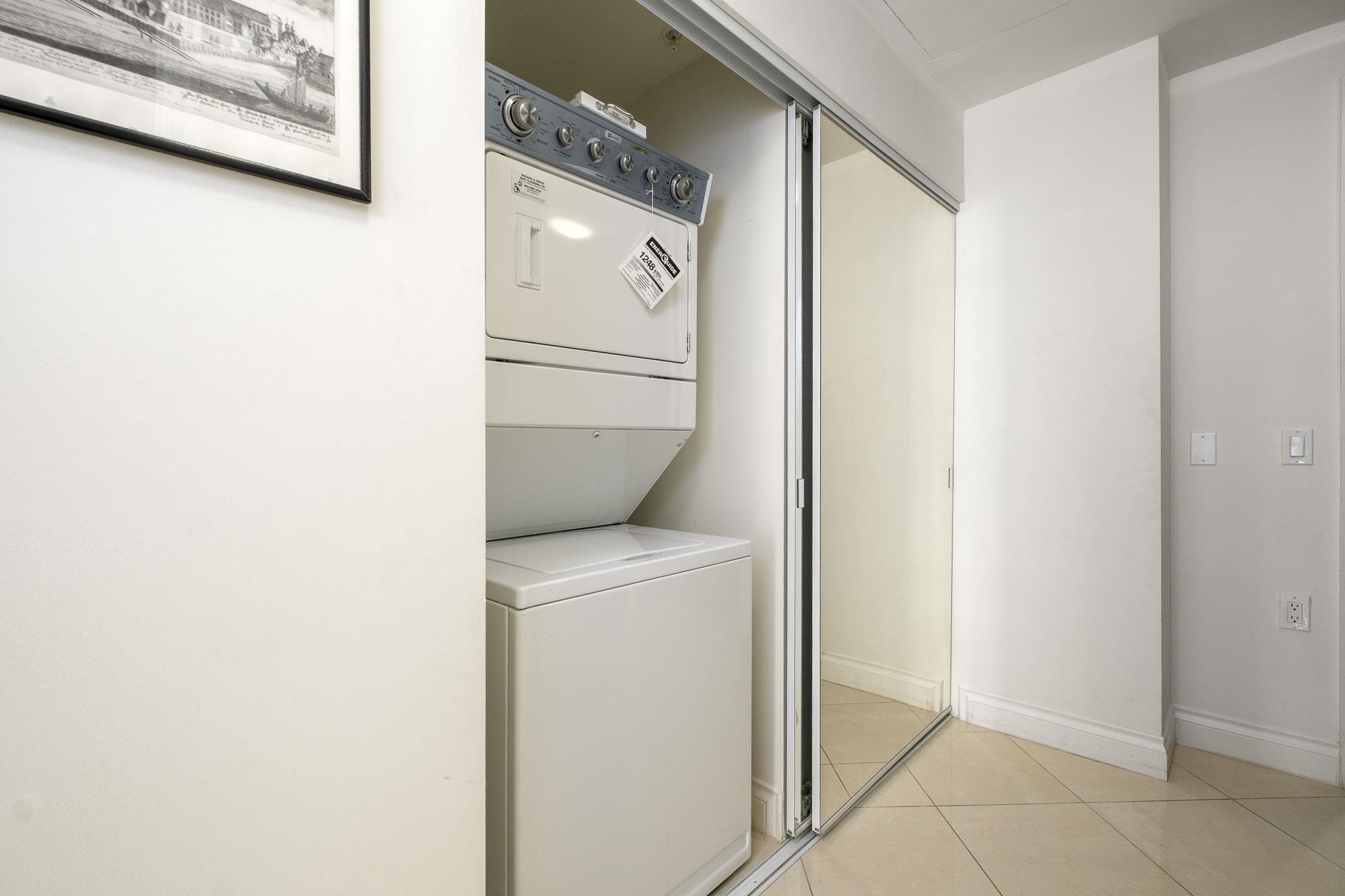 Listing image of 502 172 VICTORY SHIP WAY