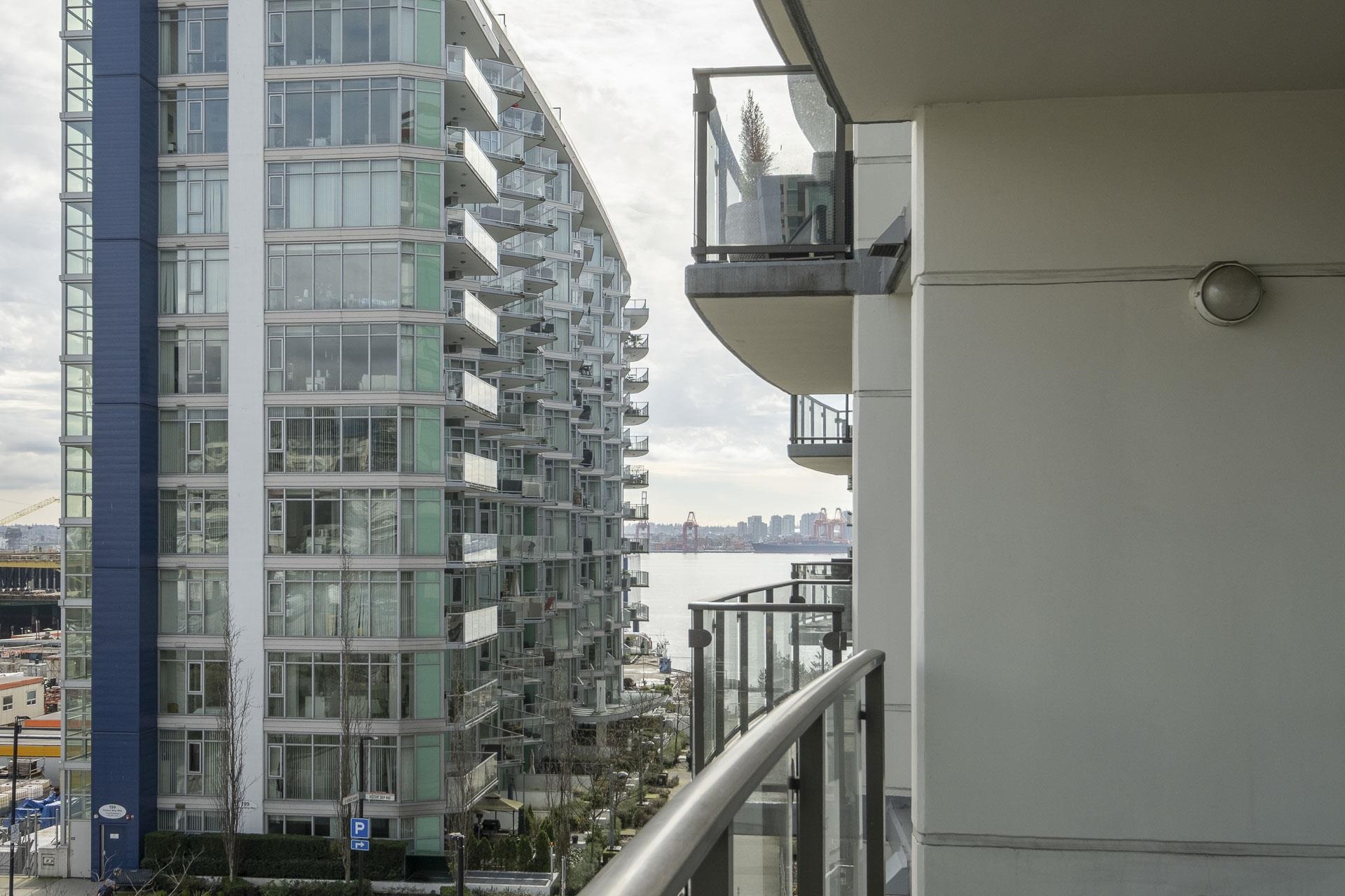 Listing image of 502 172 VICTORY SHIP WAY