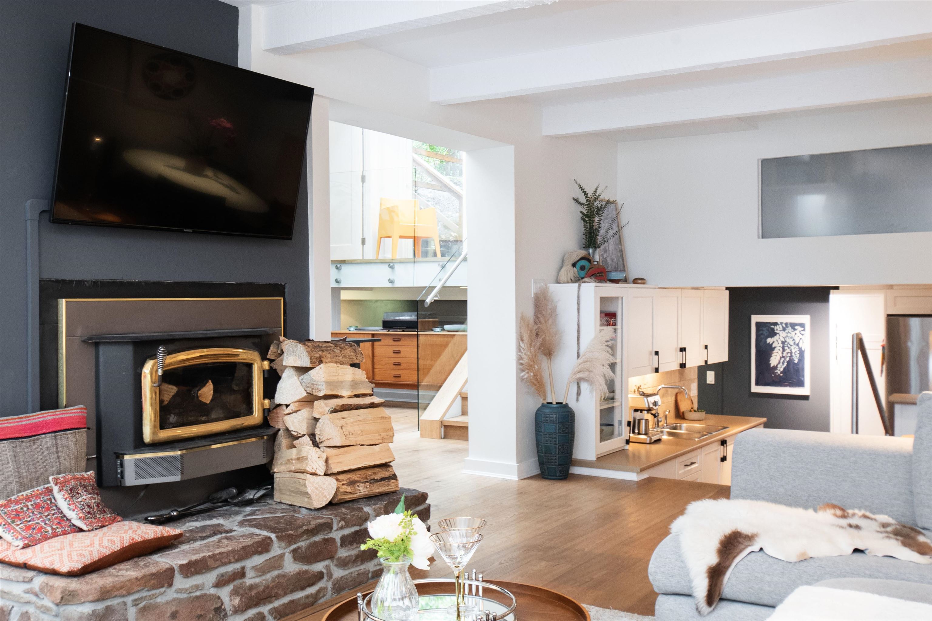 Listing image of 1043 KINLOCH LANE