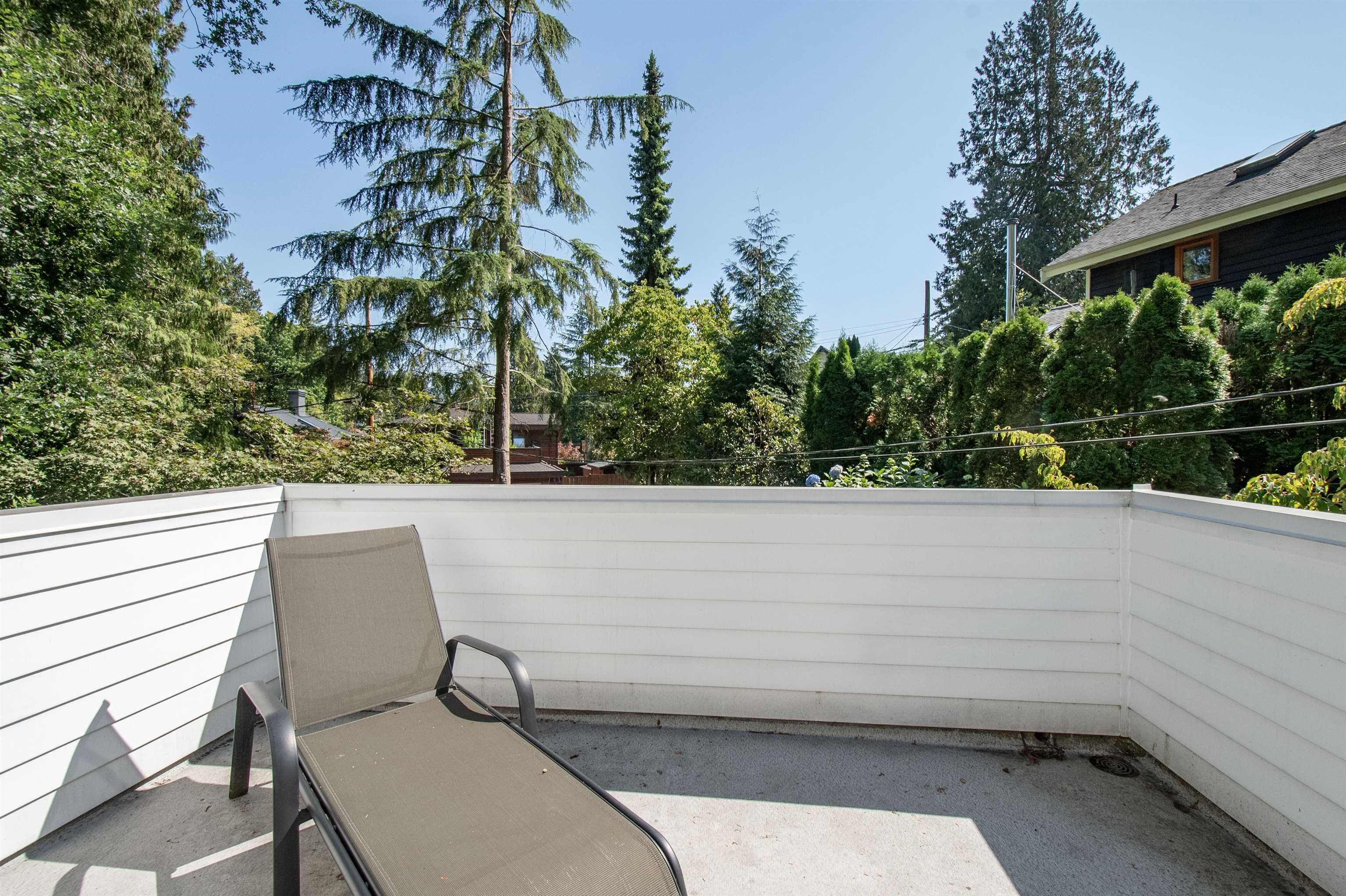 Listing image of 1043 KINLOCH LANE