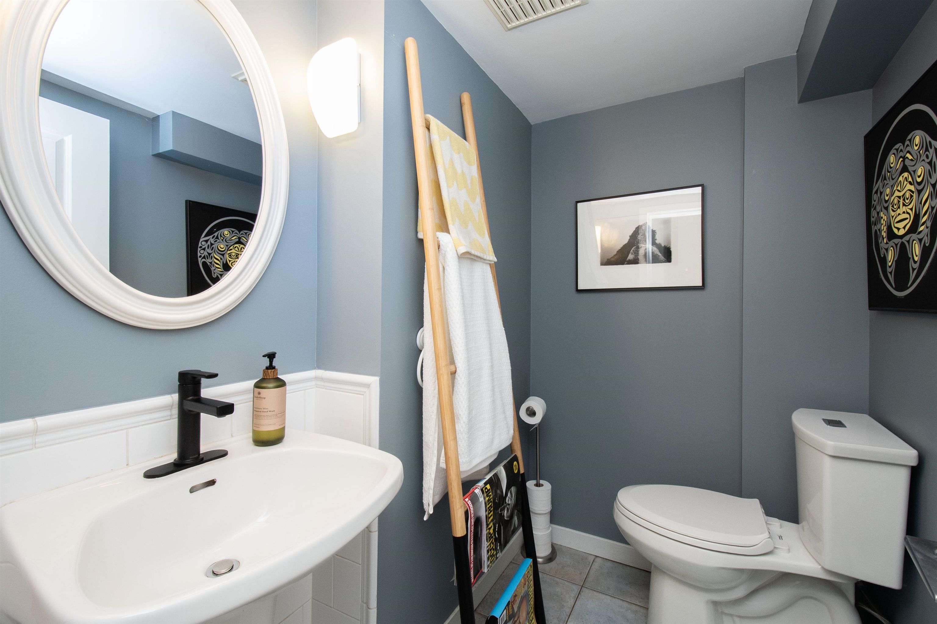 Listing image of 1043 KINLOCH LANE