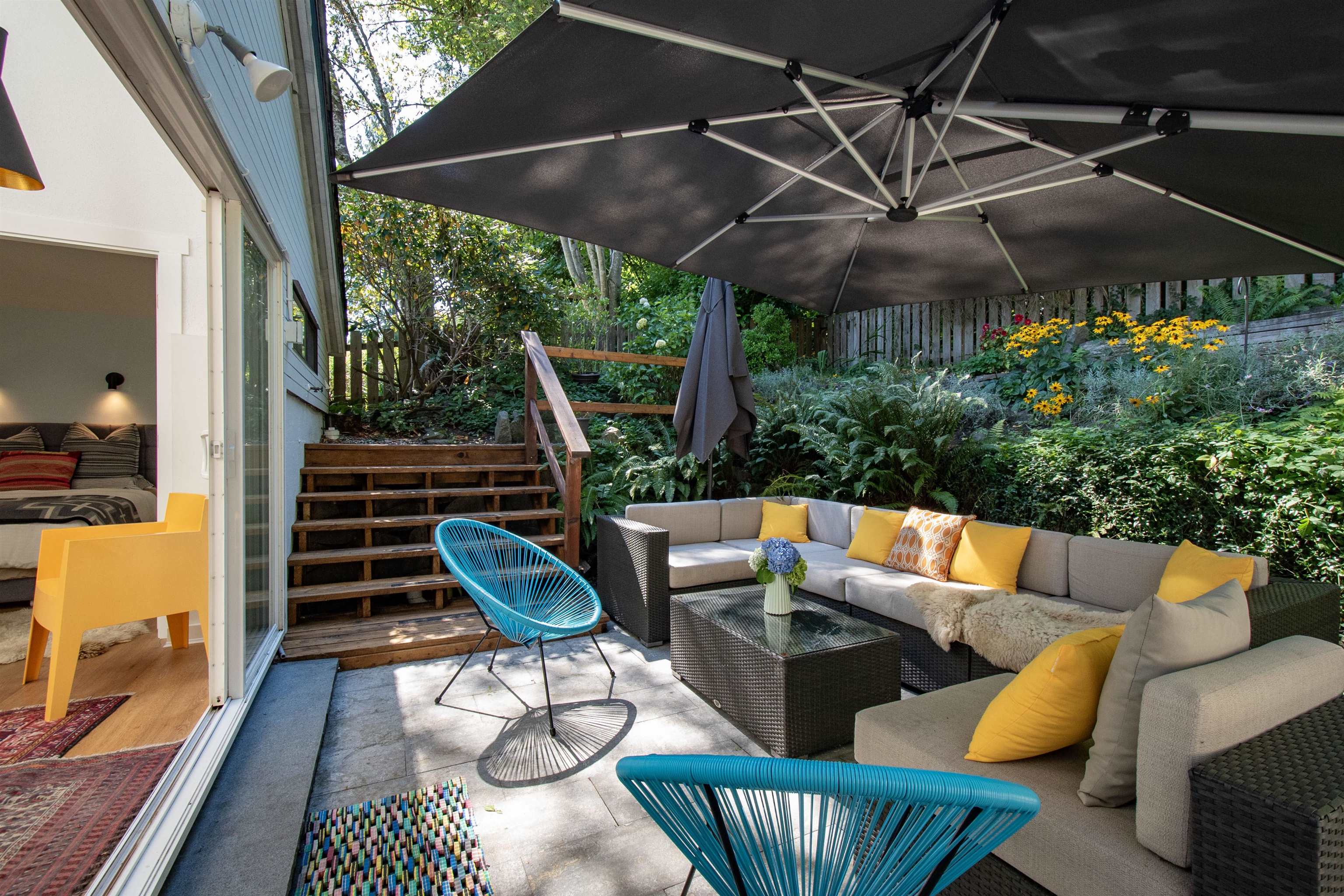 Listing image of 1043 KINLOCH LANE