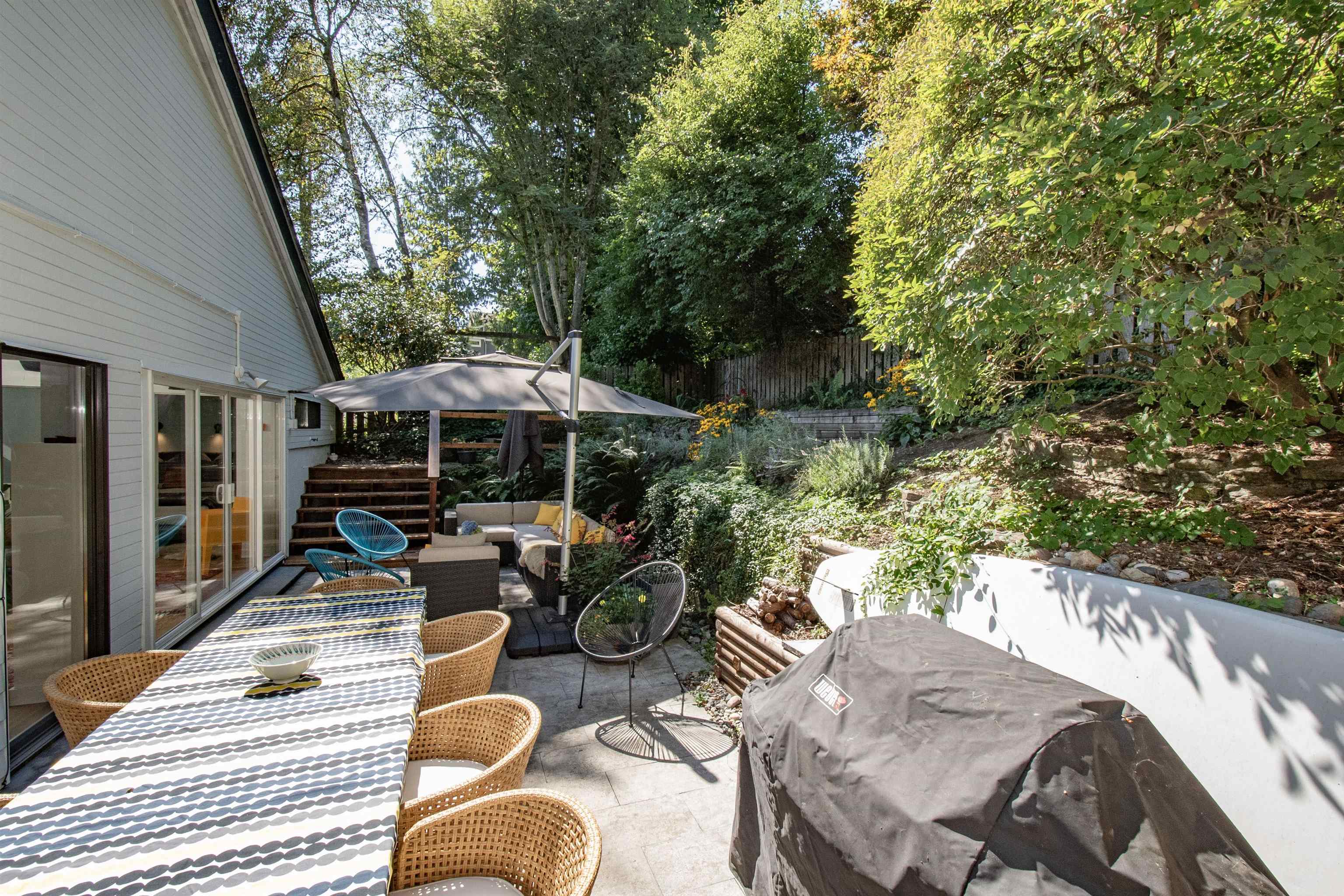 Listing image of 1043 KINLOCH LANE