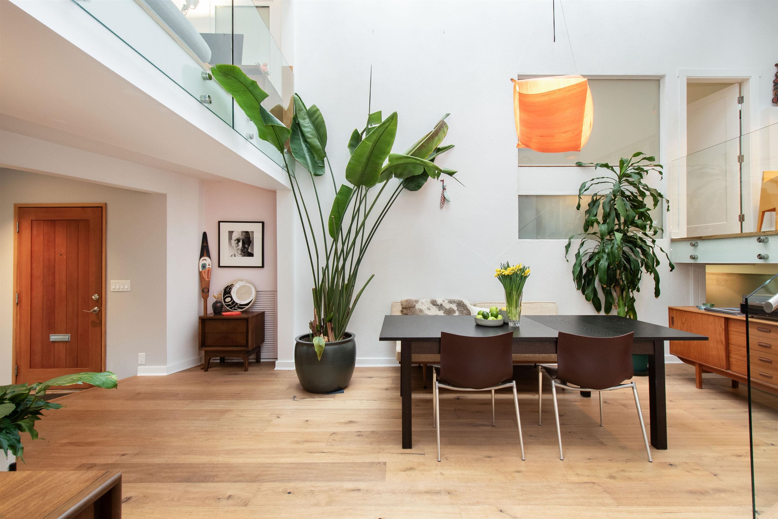 Listing image of 1043 KINLOCH LANE