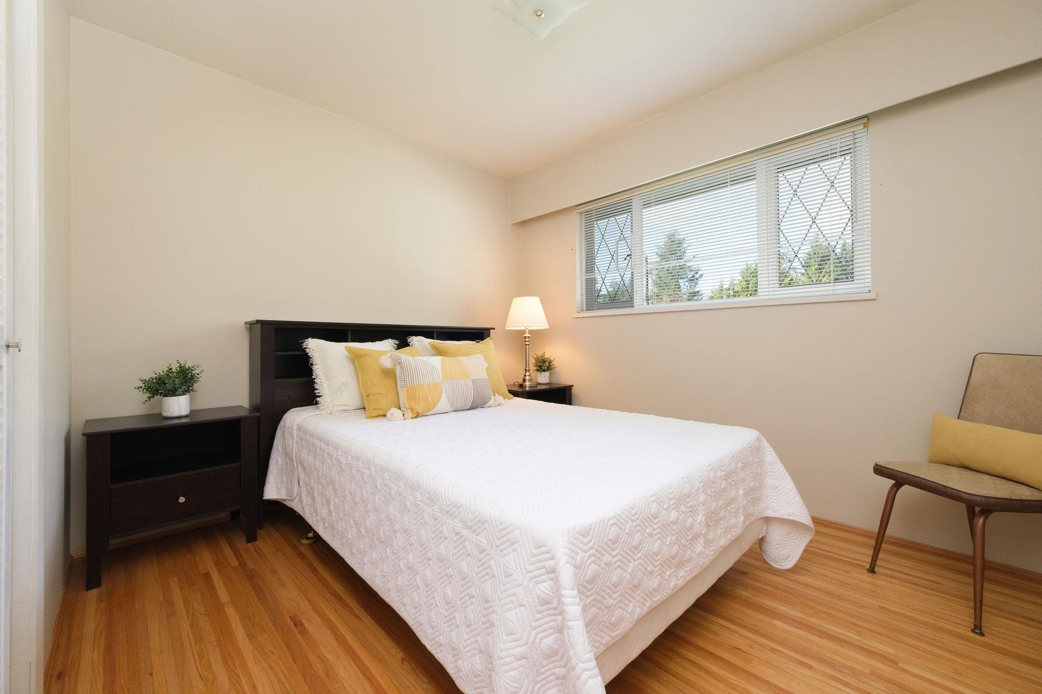 Listing image of 3166 DEL RIO DRIVE