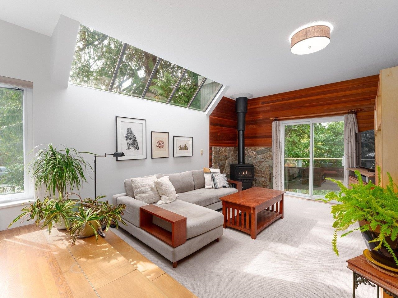 Listing image of 3821 SYMONDS ROAD