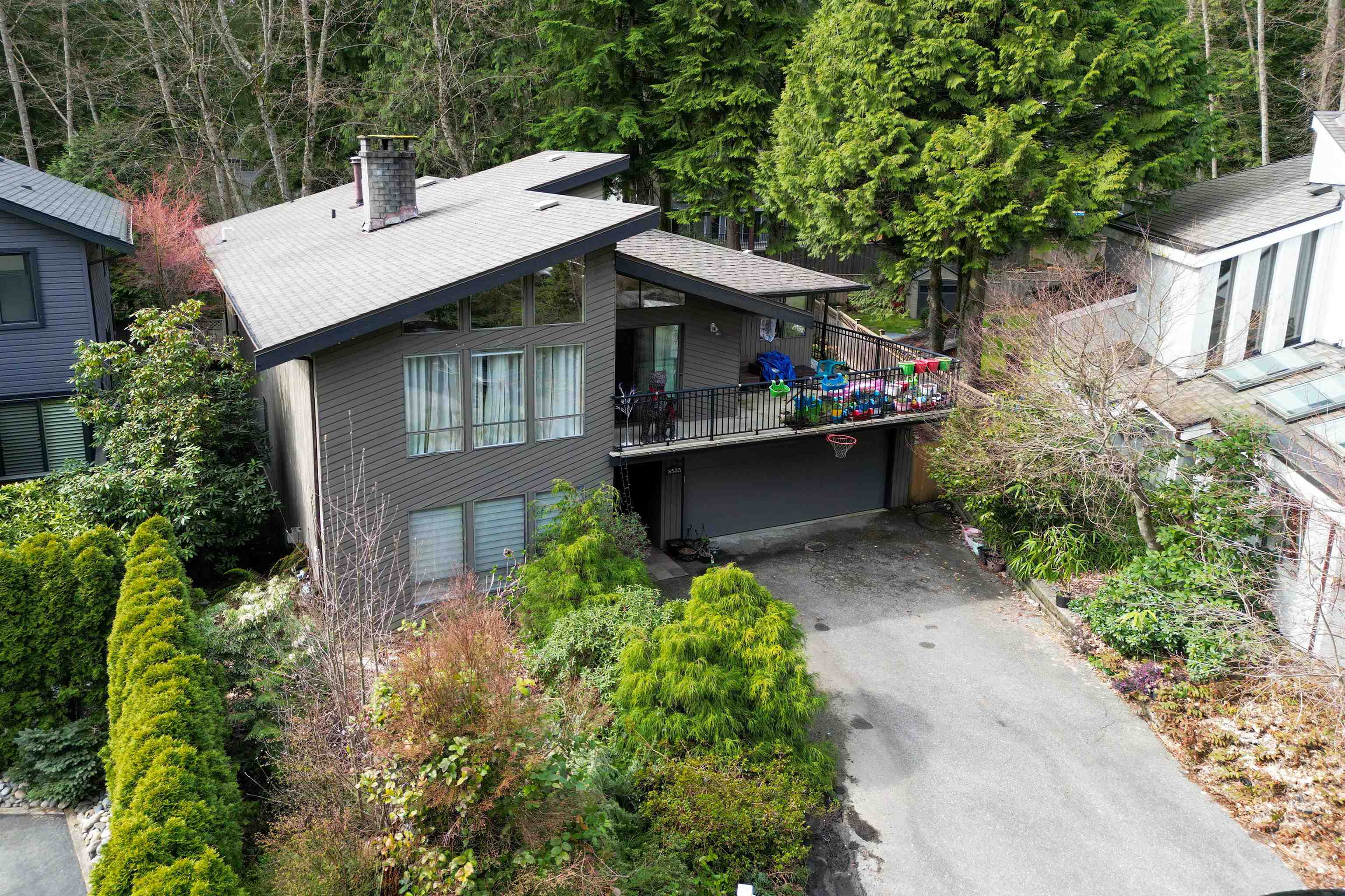 Listing image of 5535 HUCKLEBERRY LANE