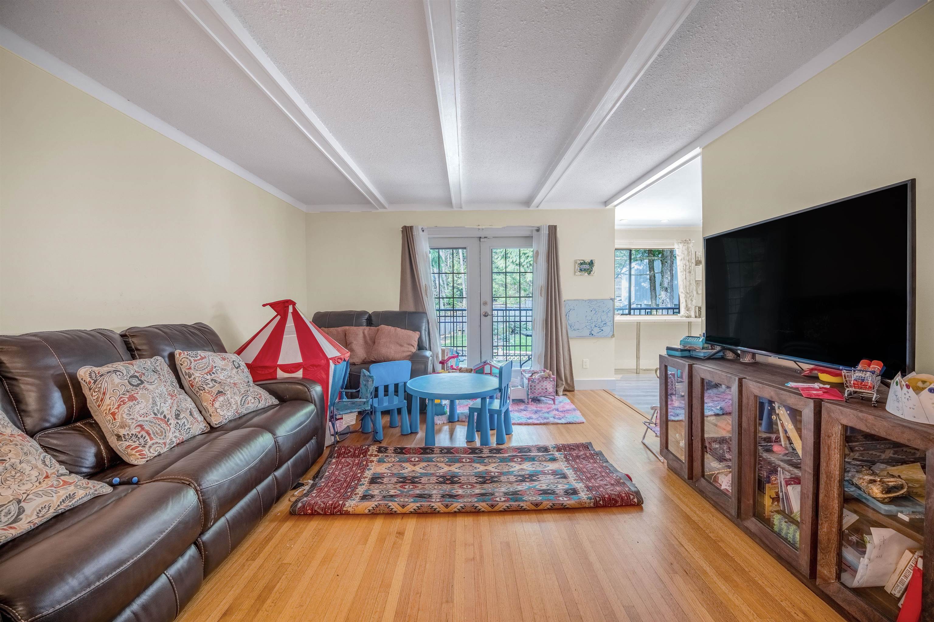Listing image of 5535 HUCKLEBERRY LANE