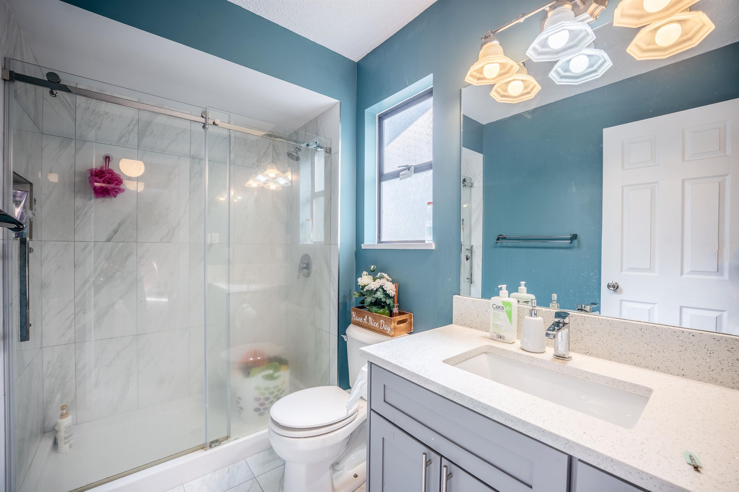 Listing image of 5535 HUCKLEBERRY LANE