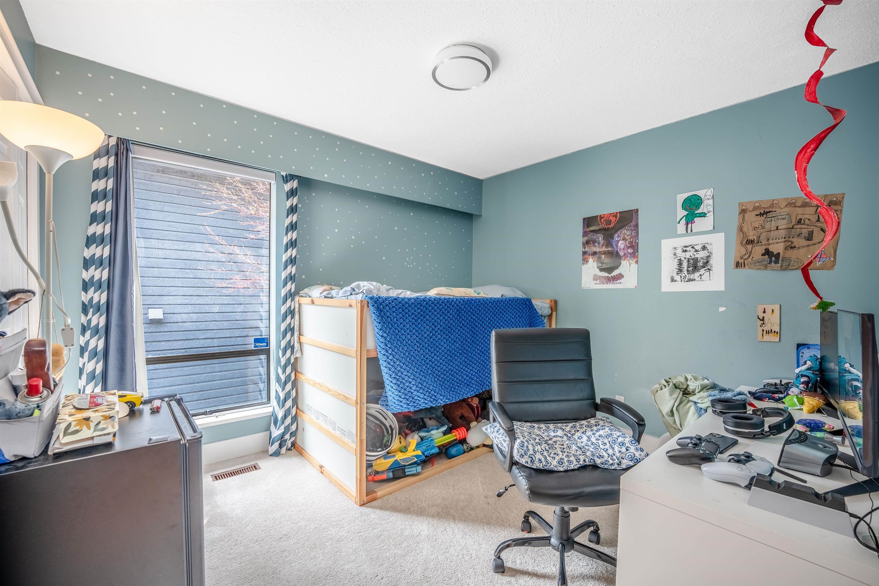 Listing image of 5535 HUCKLEBERRY LANE
