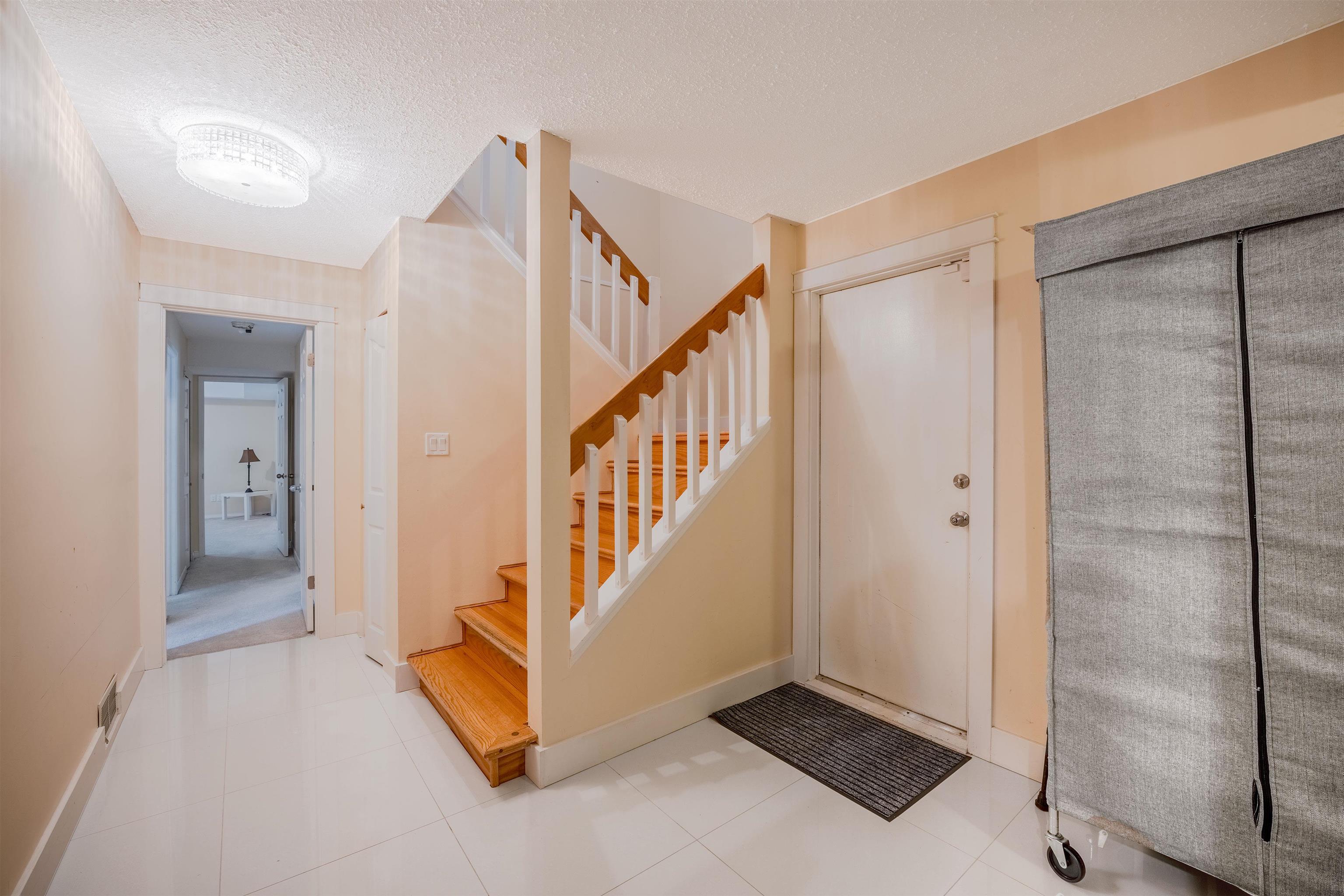 Listing image of 5535 HUCKLEBERRY LANE