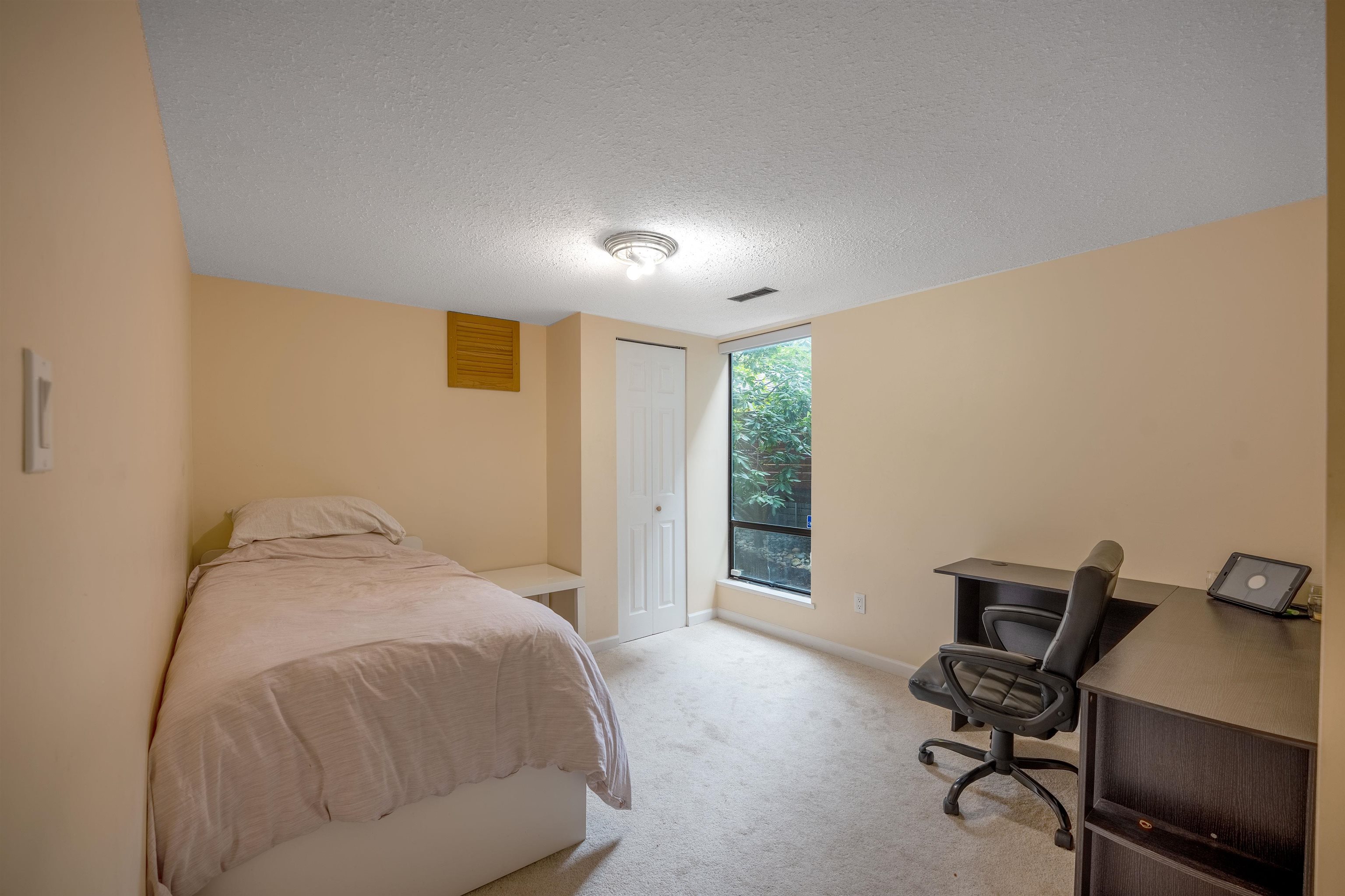 Listing image of 5535 HUCKLEBERRY LANE