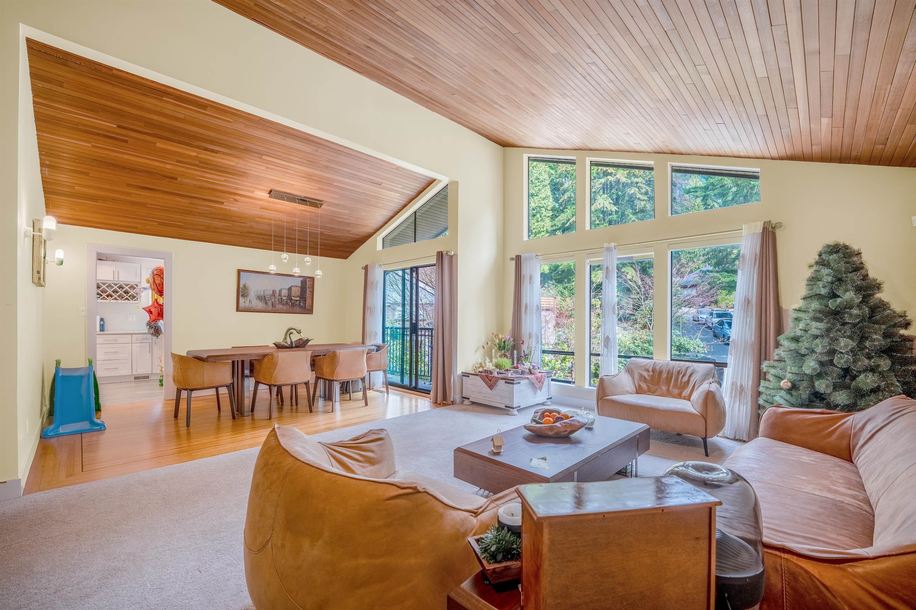 Listing image of 5535 HUCKLEBERRY LANE