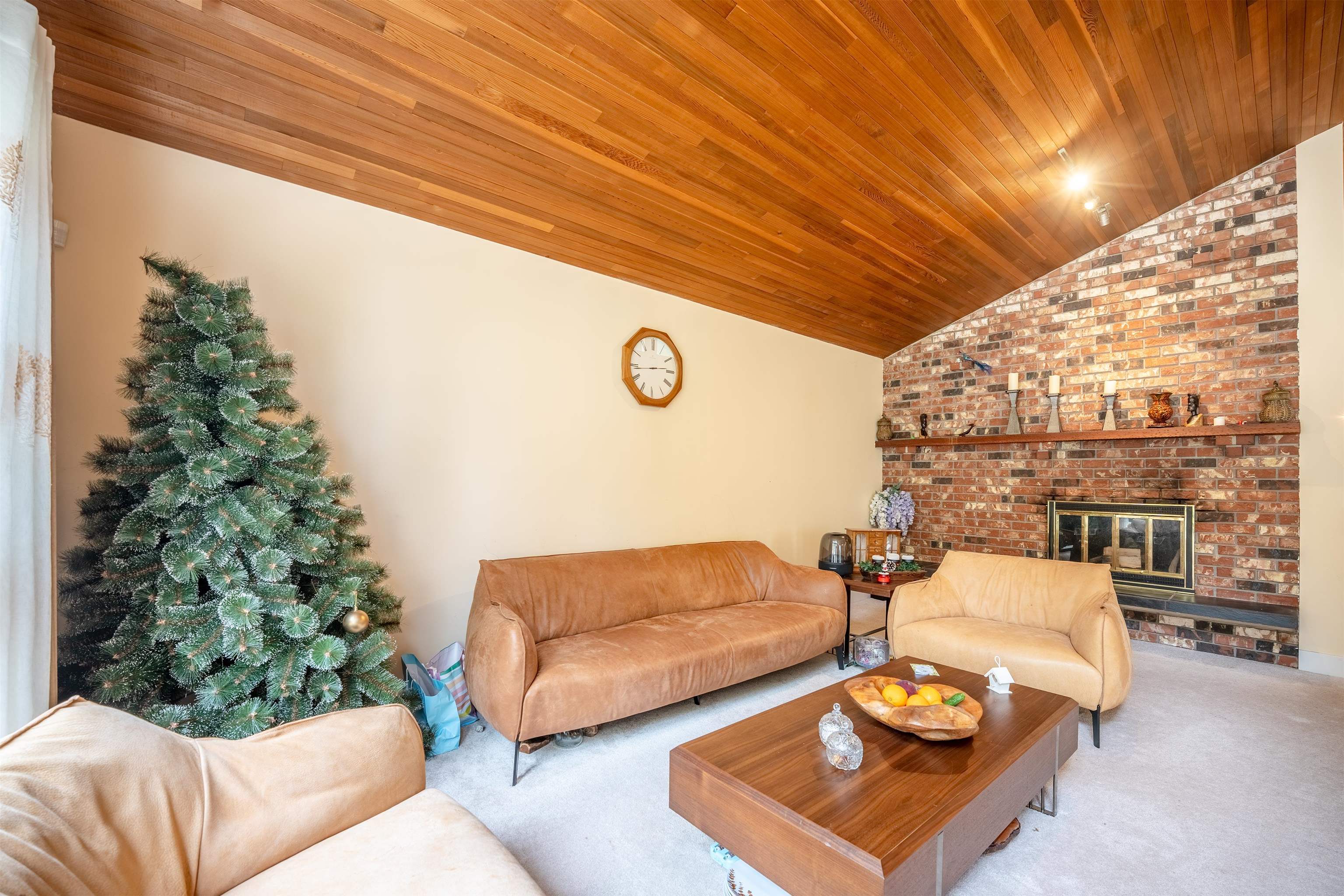 Listing image of 5535 HUCKLEBERRY LANE