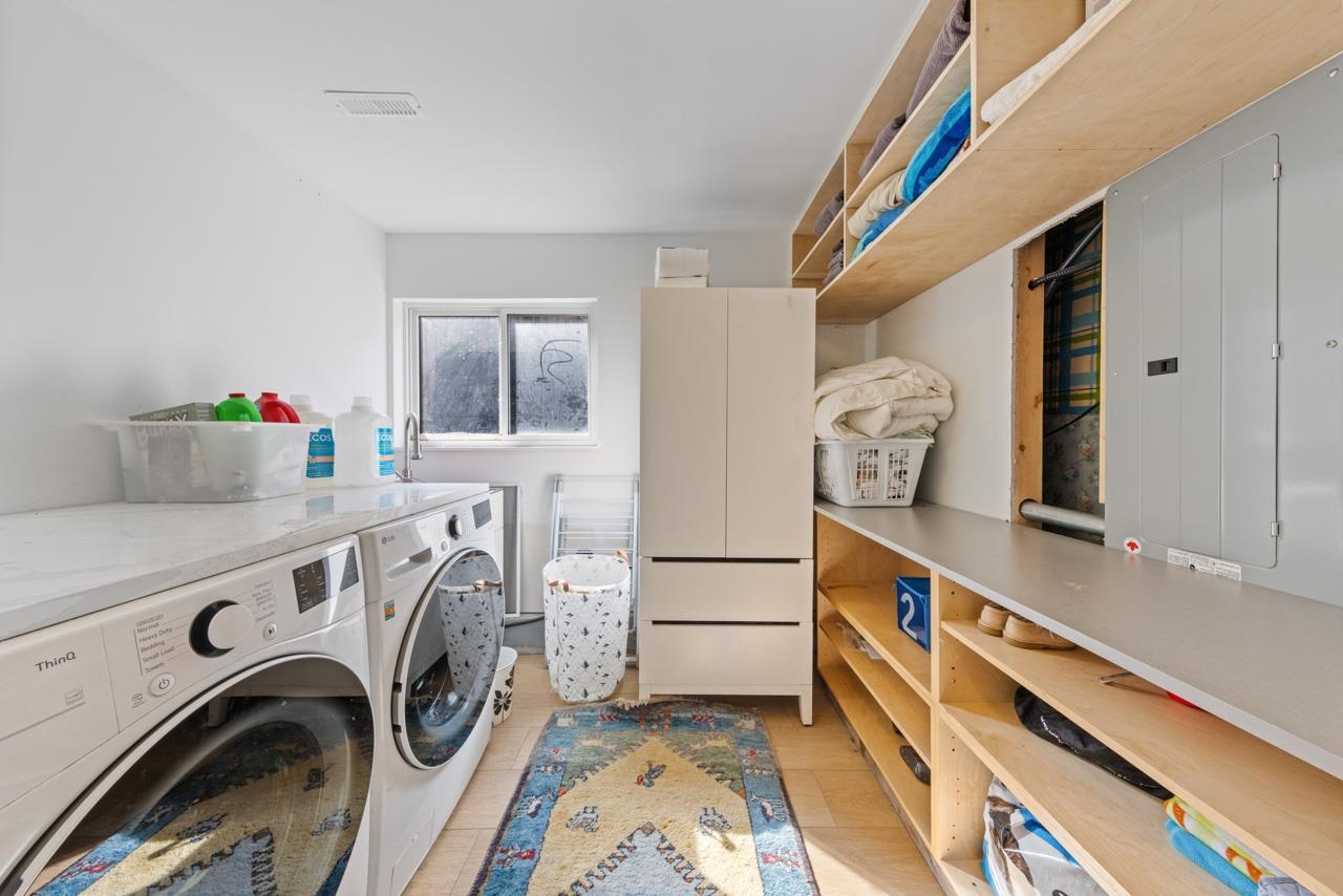 Listing image of 1110 DEEP COVE ROAD