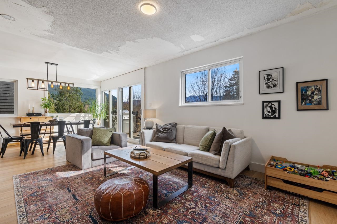 Listing image of 1110 DEEP COVE ROAD