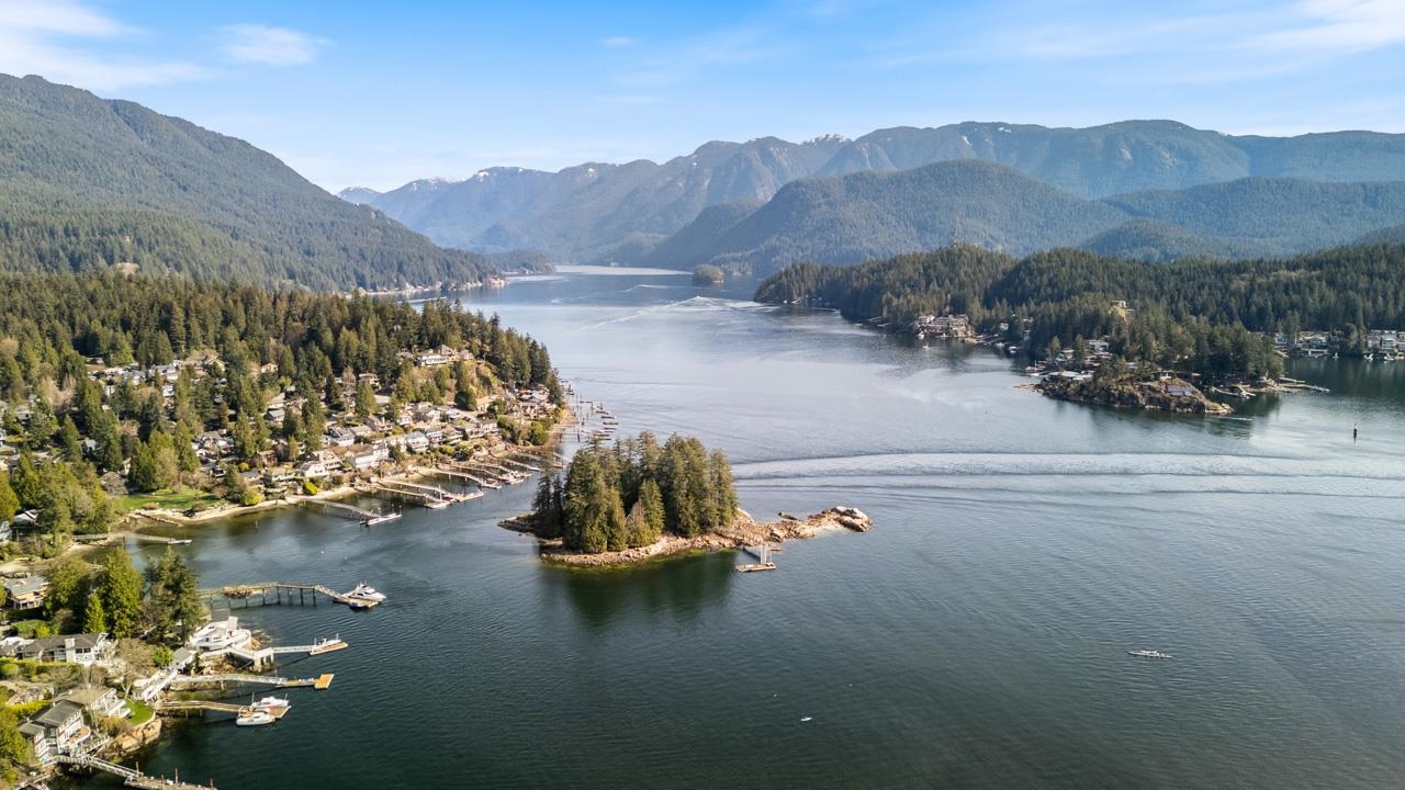 Listing image of 1110 DEEP COVE ROAD