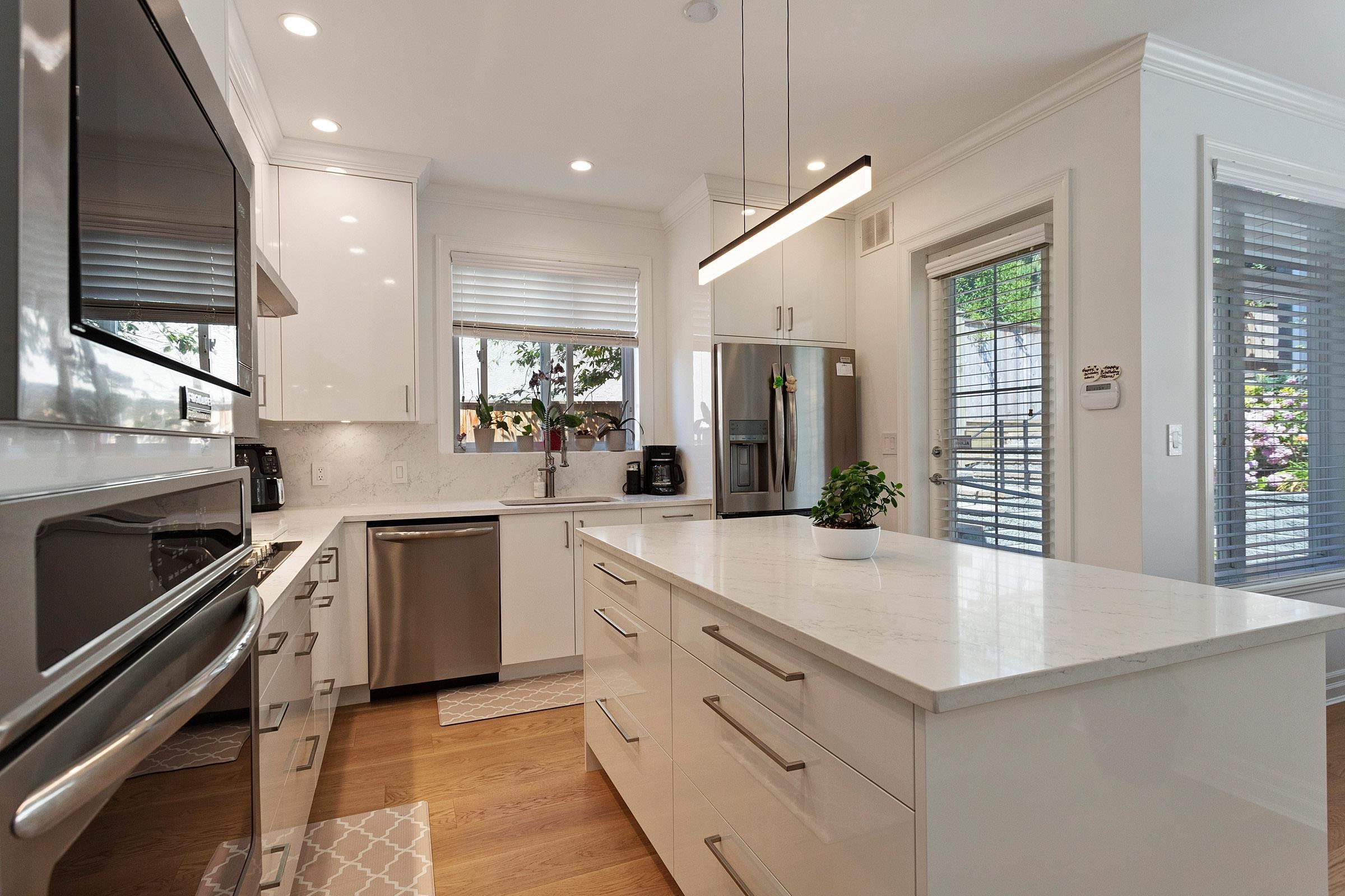 Listing image of 2459 MATHERS AVENUE