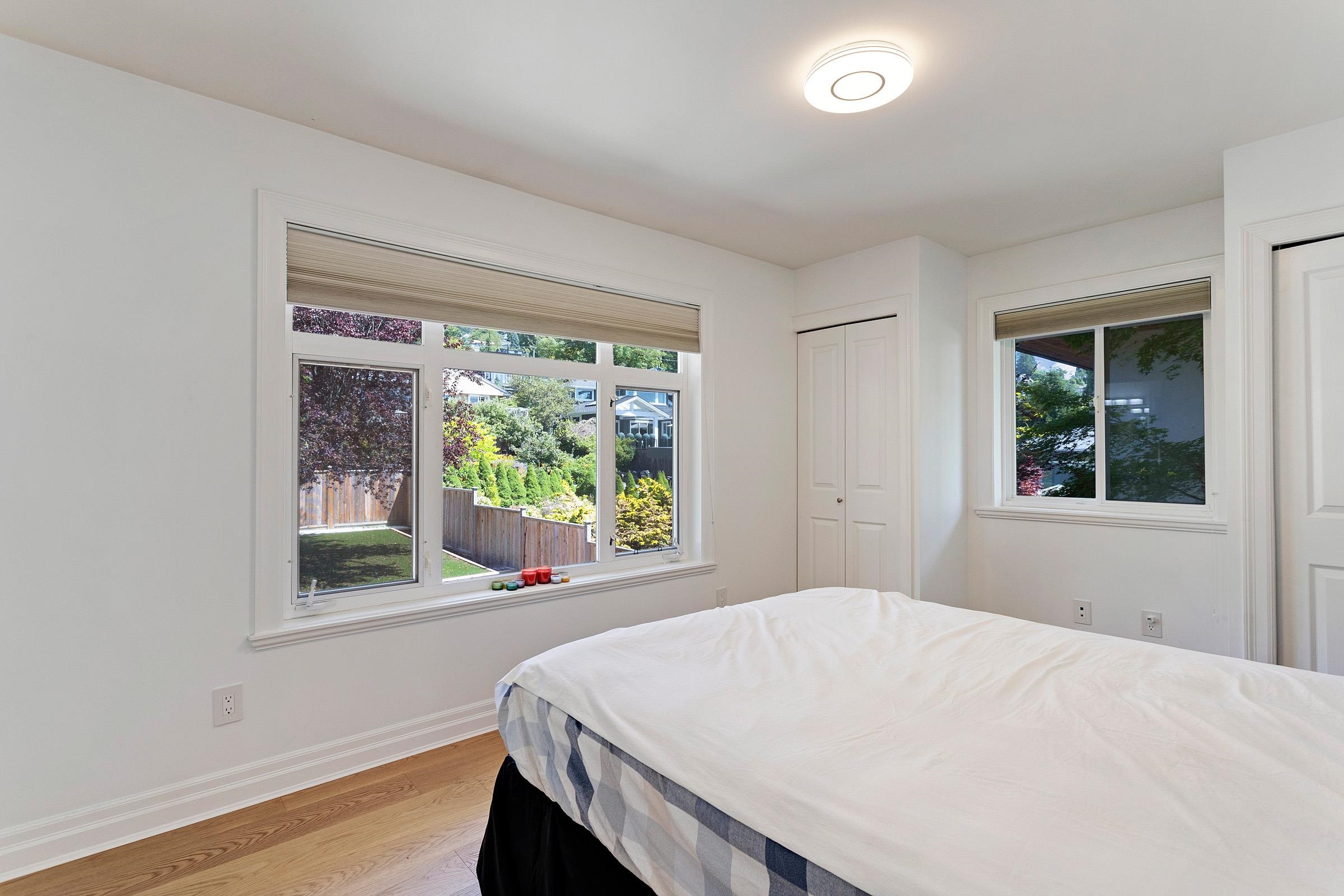 Listing image of 2459 MATHERS AVENUE
