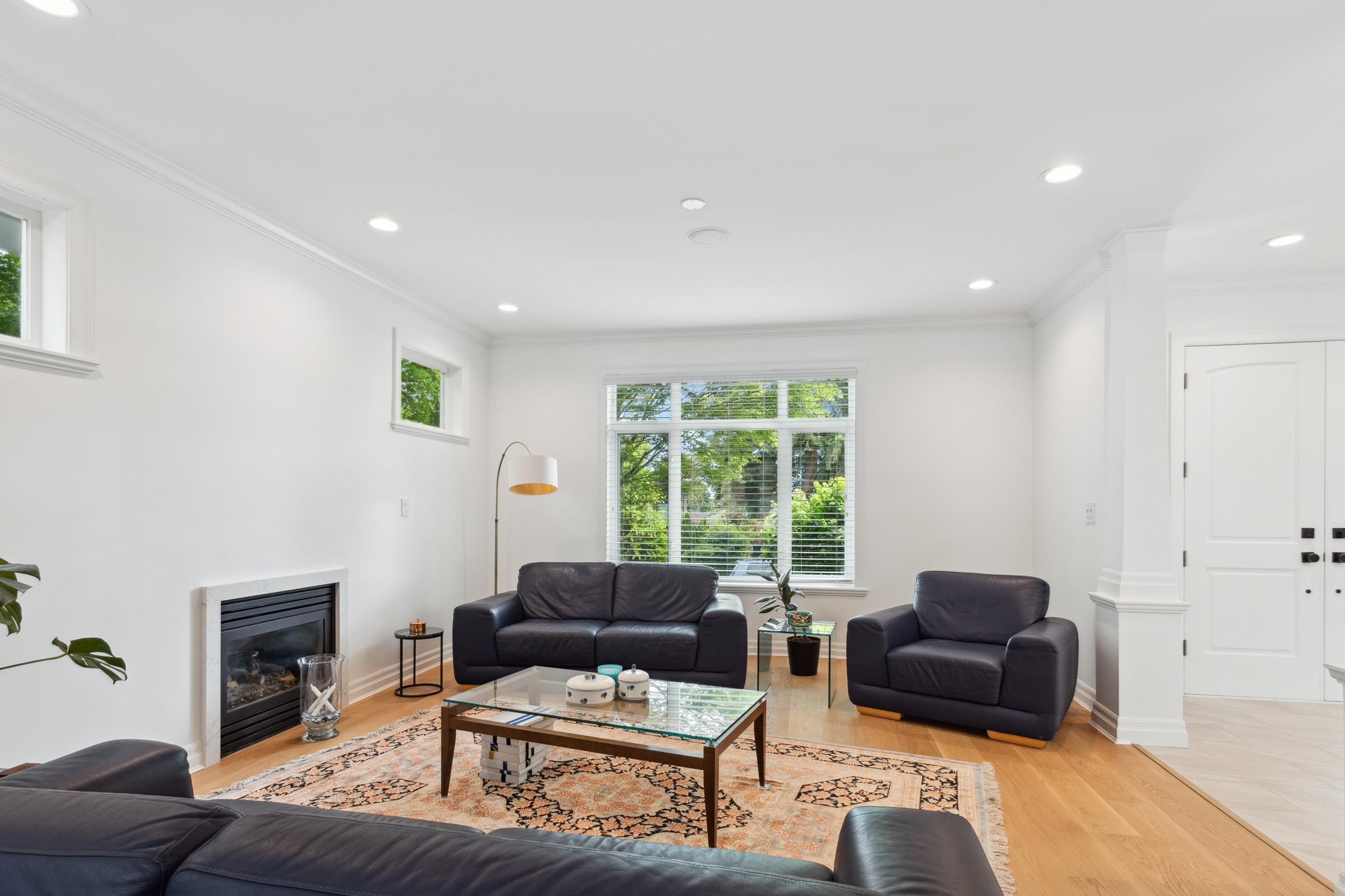 Listing image of 2459 MATHERS AVENUE