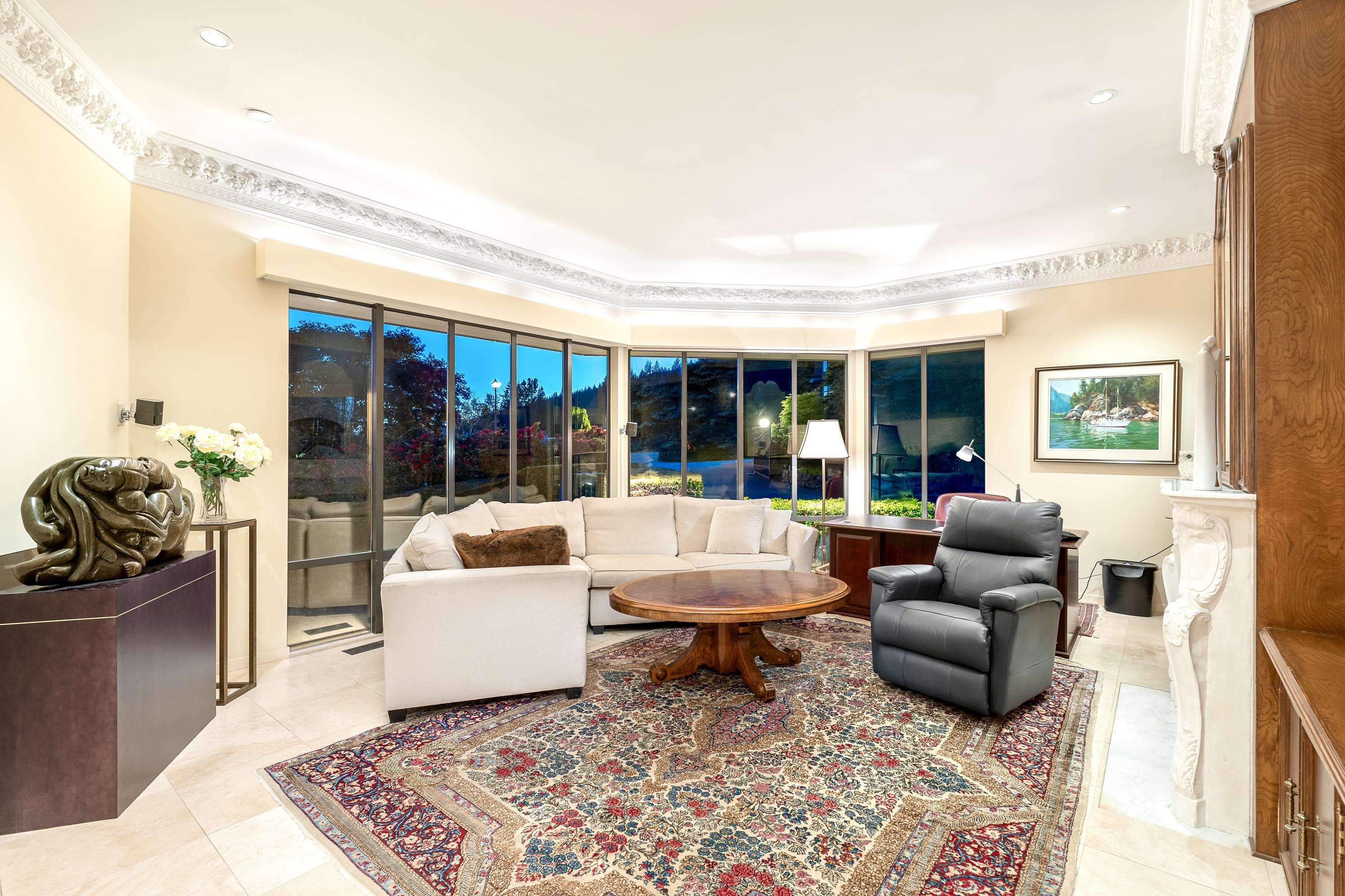 Listing image of 1485 CHARTWELL DRIVE