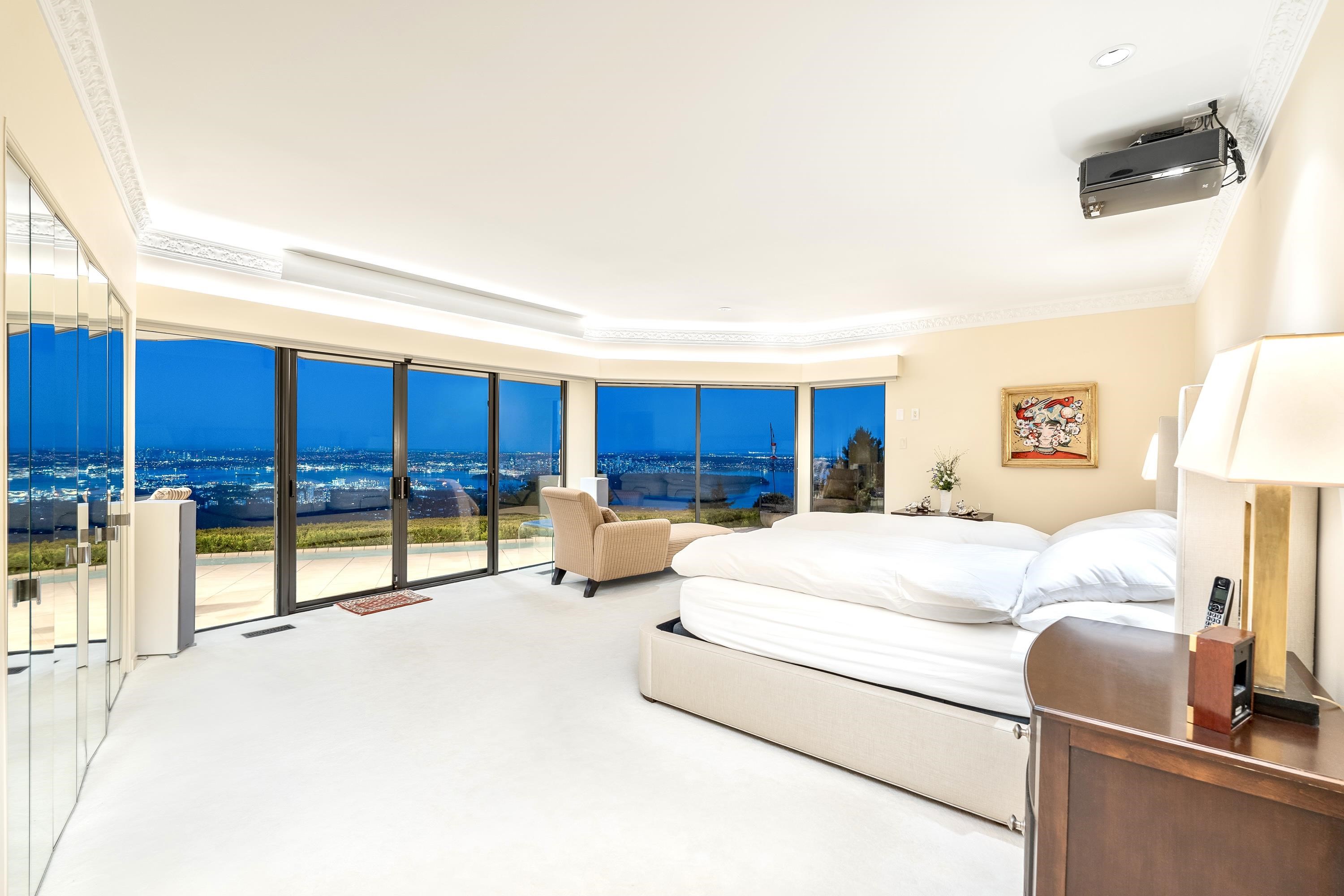 Listing image of 1485 CHARTWELL DRIVE