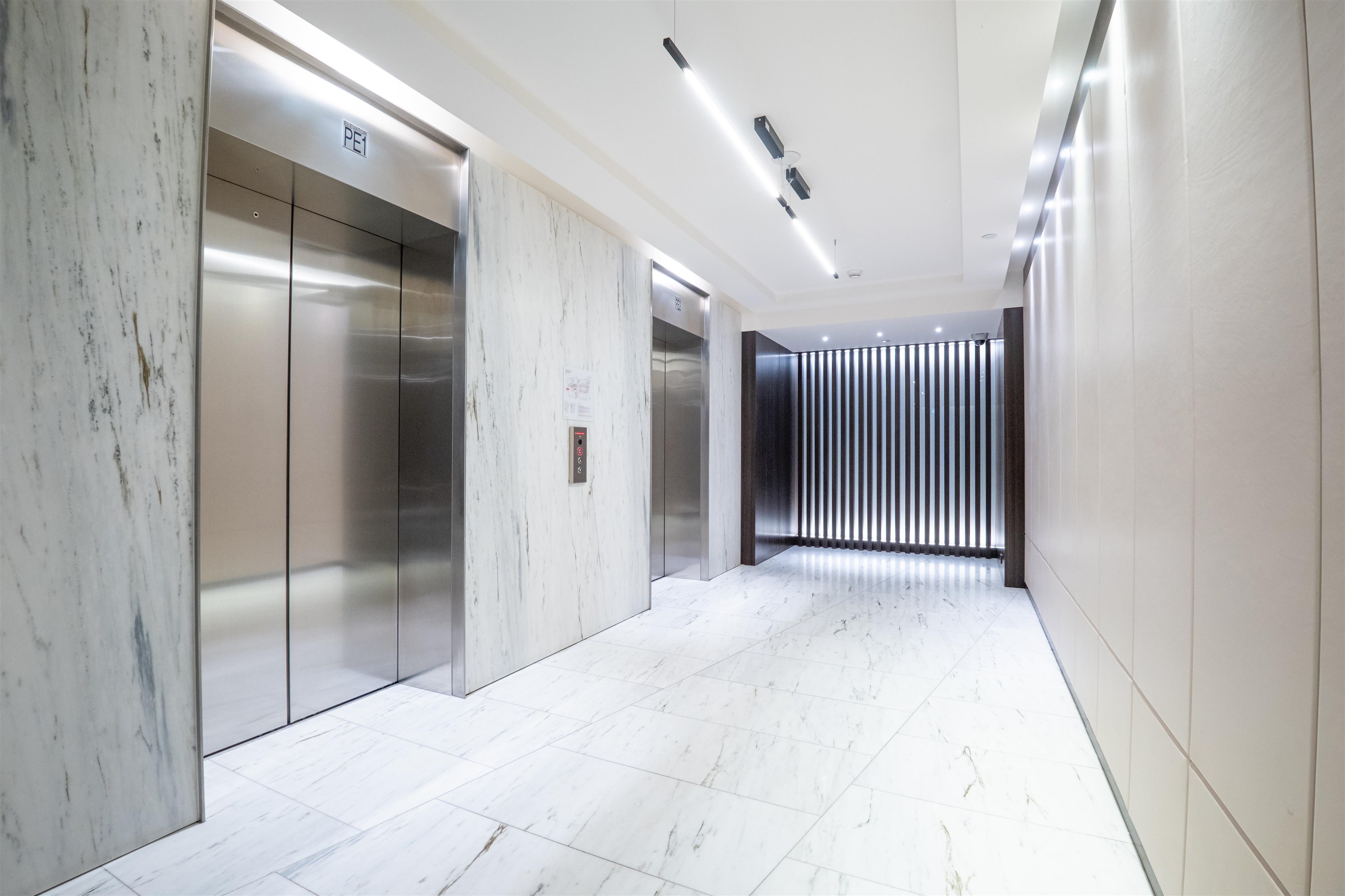 Listing image of 507 1327 BELLEVUE AVENUE