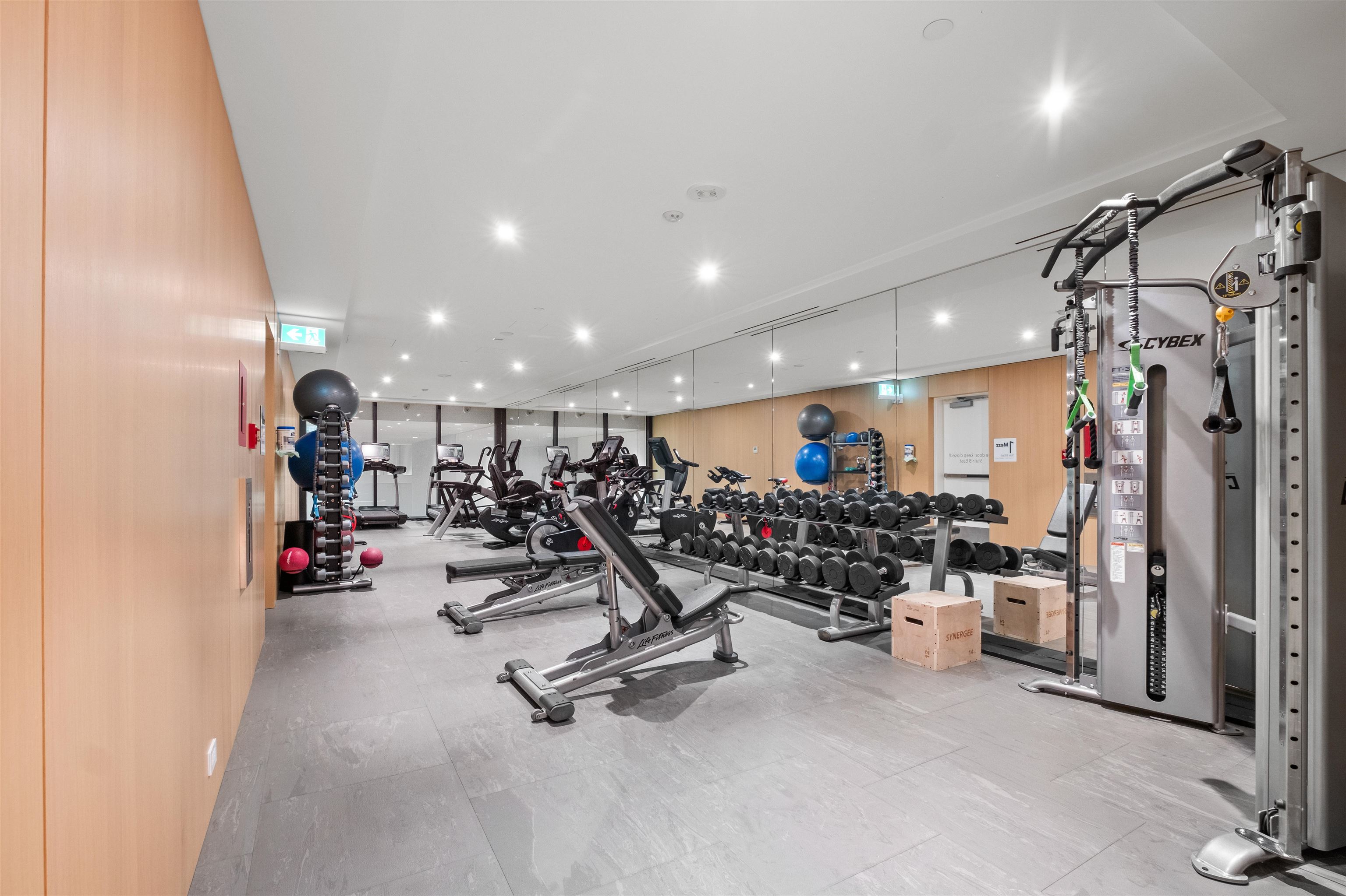 Listing image of 507 1327 BELLEVUE AVENUE