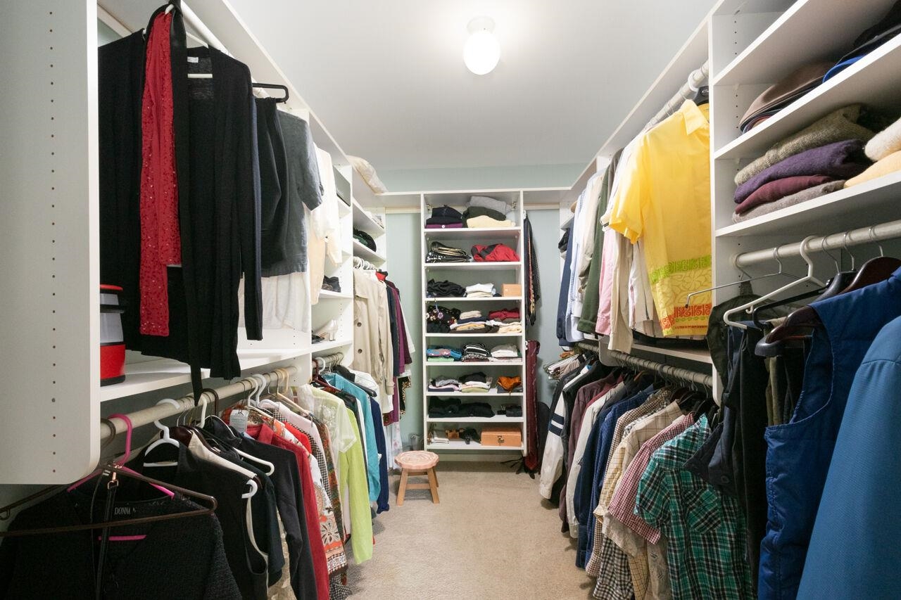 Listing image of 6739 DUFFERIN AVENUE