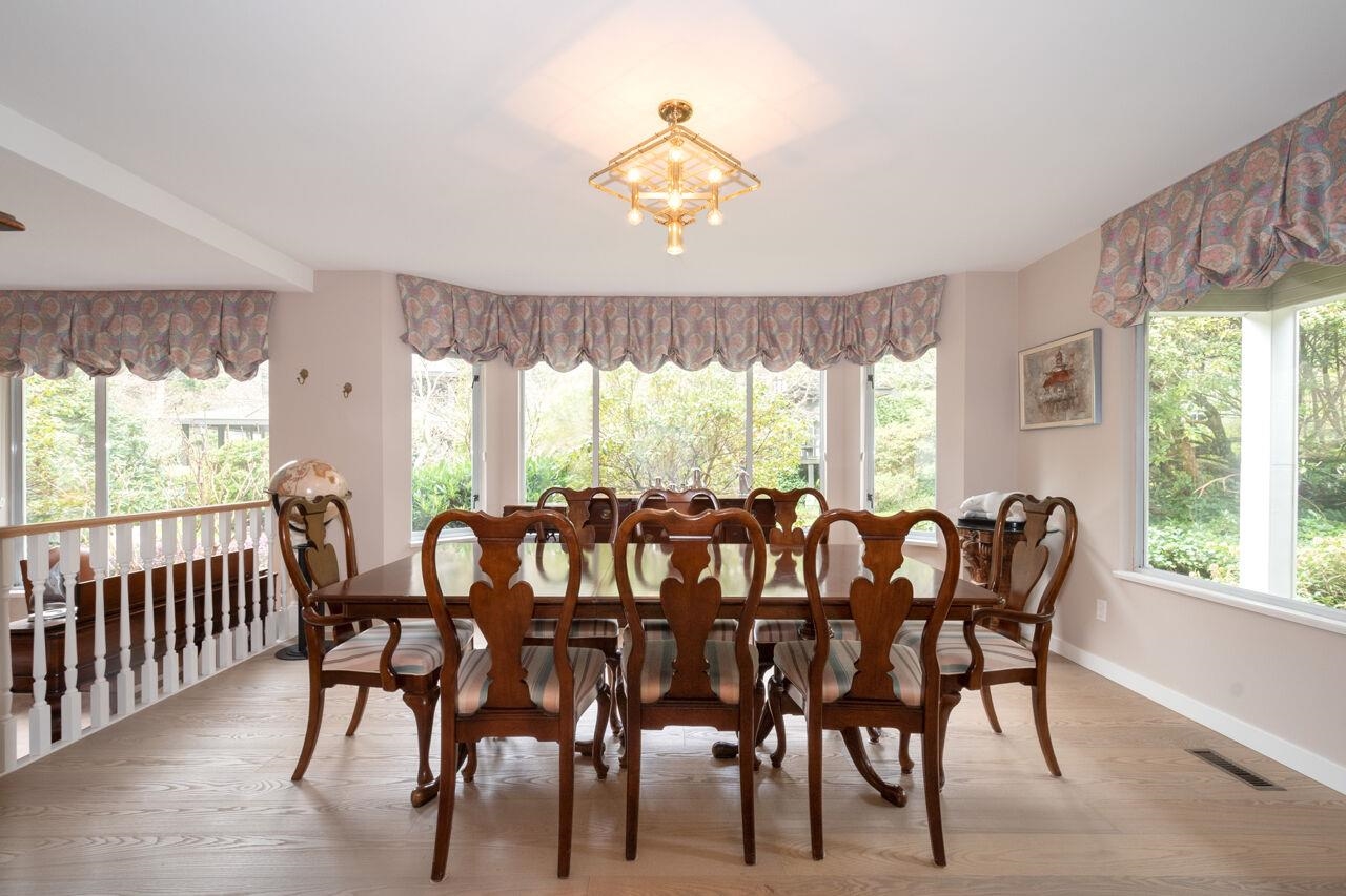 Listing image of 6739 DUFFERIN AVENUE