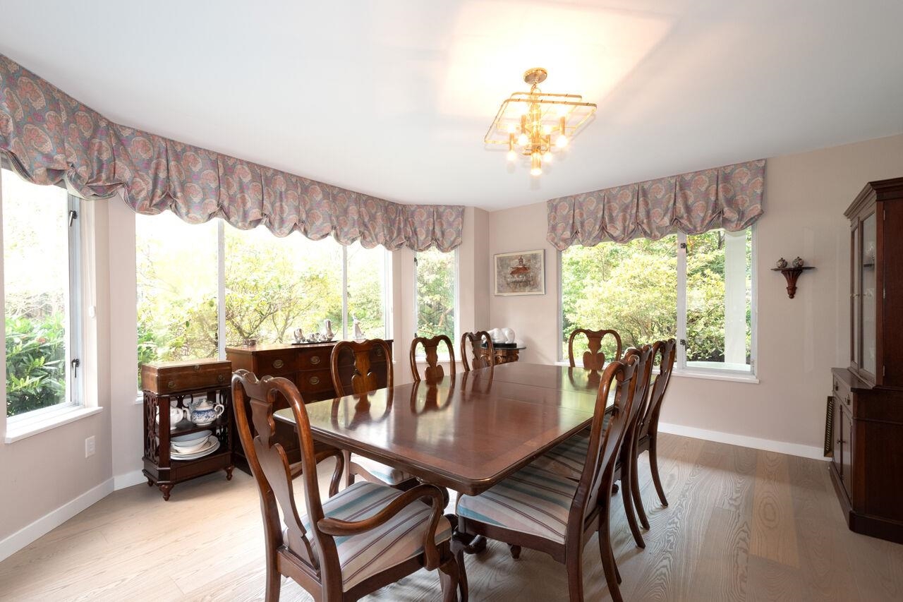 Listing image of 6739 DUFFERIN AVENUE