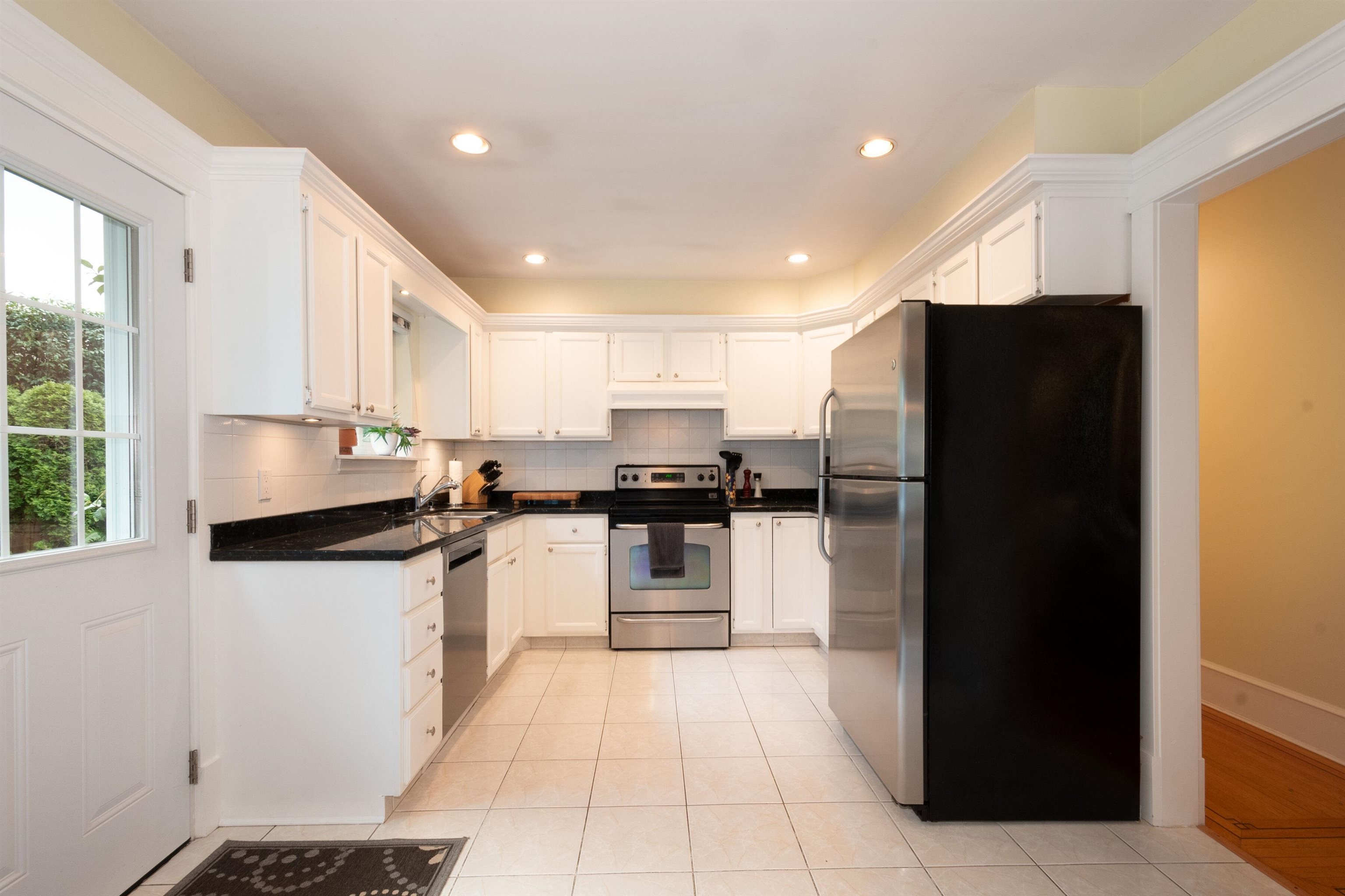Listing image of 2288 RIVERSIDE DRIVE