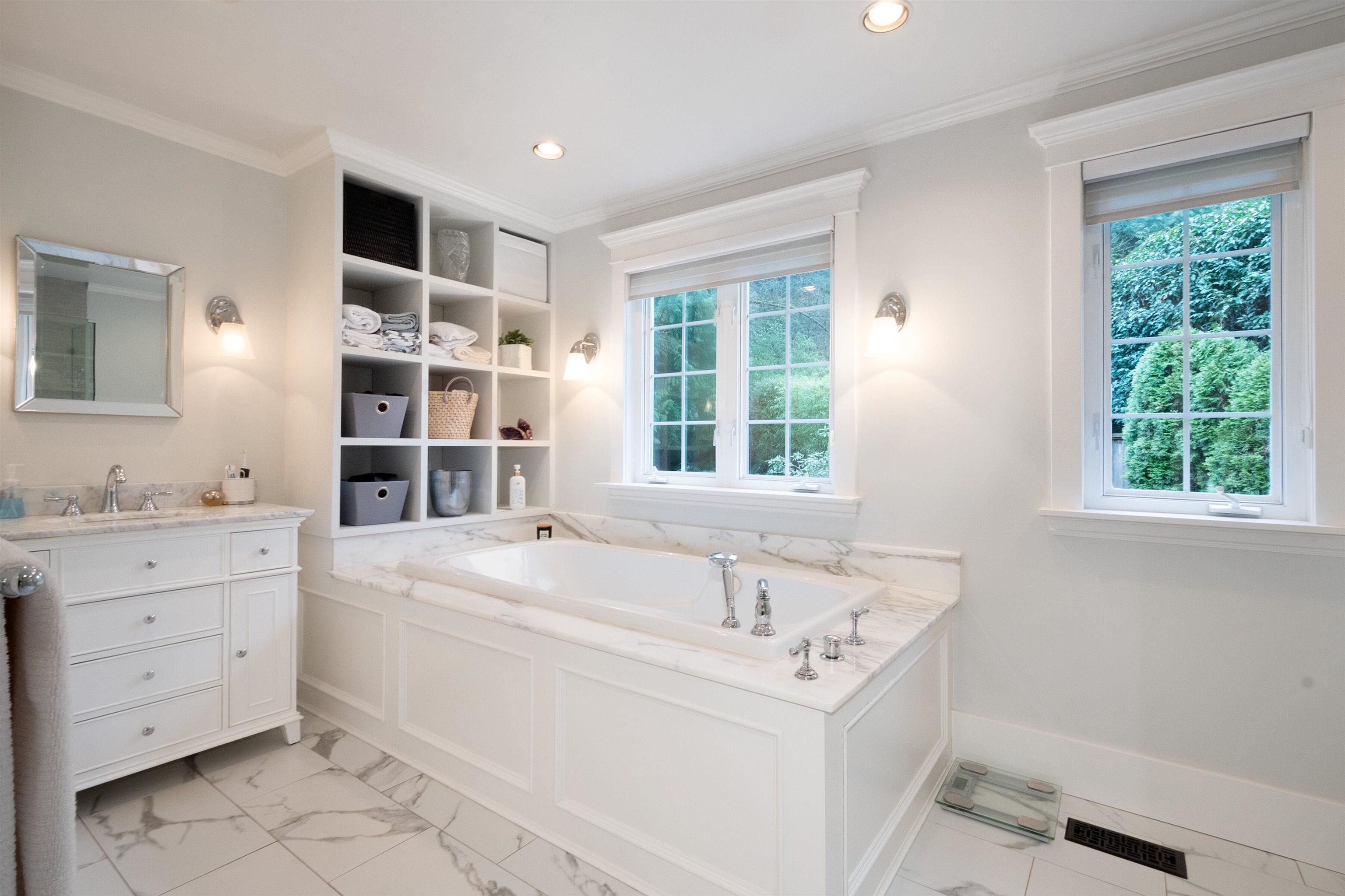 Listing image of 2288 RIVERSIDE DRIVE